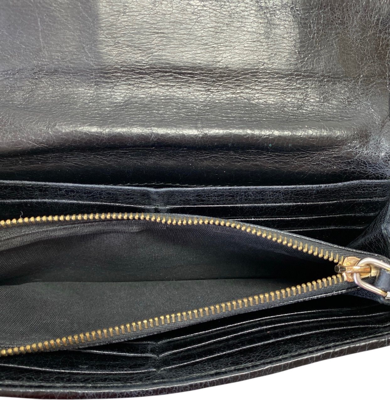 美品✨MIUMIU マテラッセプリーツ 長財布 ブラック黒 ミュウ 美品✨MIUMIU マテラッセプリーツ 長財布 ブラック黒 ミュウ