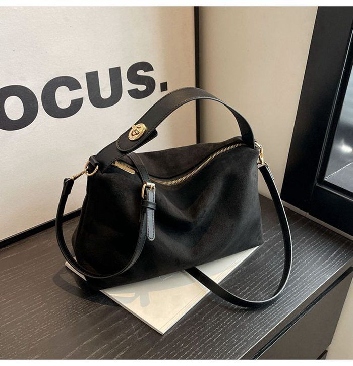 大人気！ブラックレザー ショルダーバッグ即購入OK ショルダーバッグ レディース 即購入OK 2way トートバッグ マザーズ