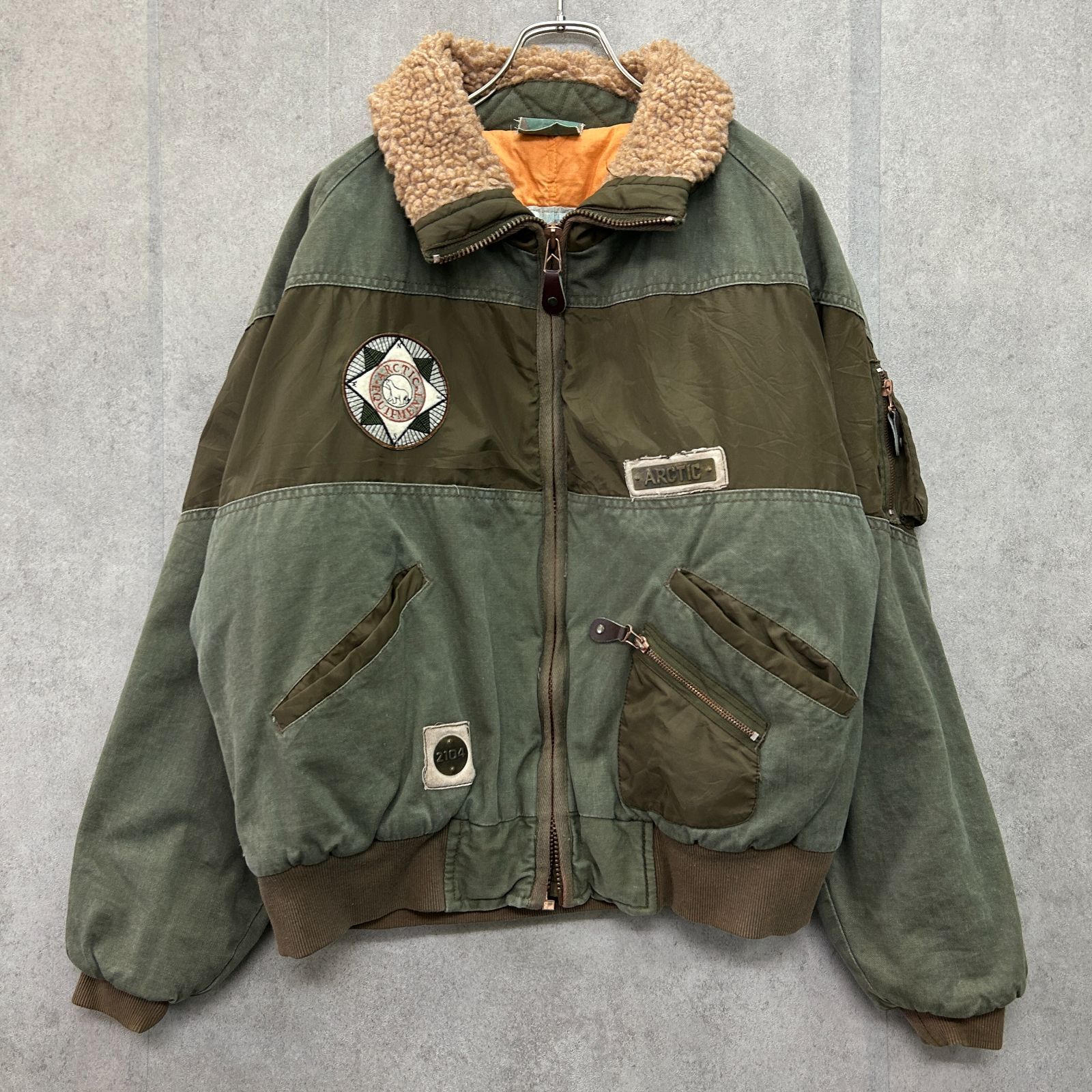 ARCTIC EQUIPMENT　ミリタリー　サンプリング　フライト　ボンバージャケット　トップス　長袖　ハンティング　ジャケット　古着　グリーン　カーキ　オレンジ　M