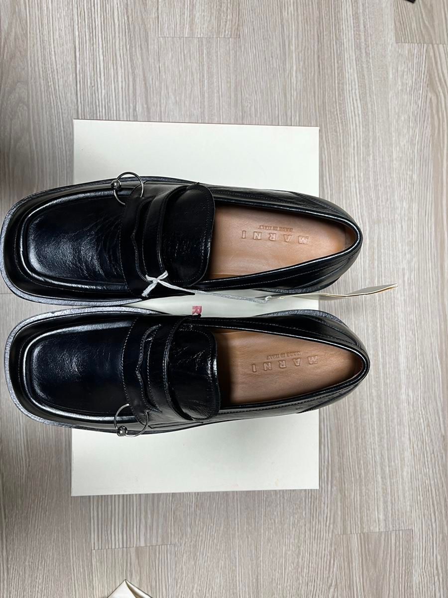 【雷市場（ポンジャン）商品韓国直送】マルニ ( Marni ） ピアス ローファー 42 サイズ