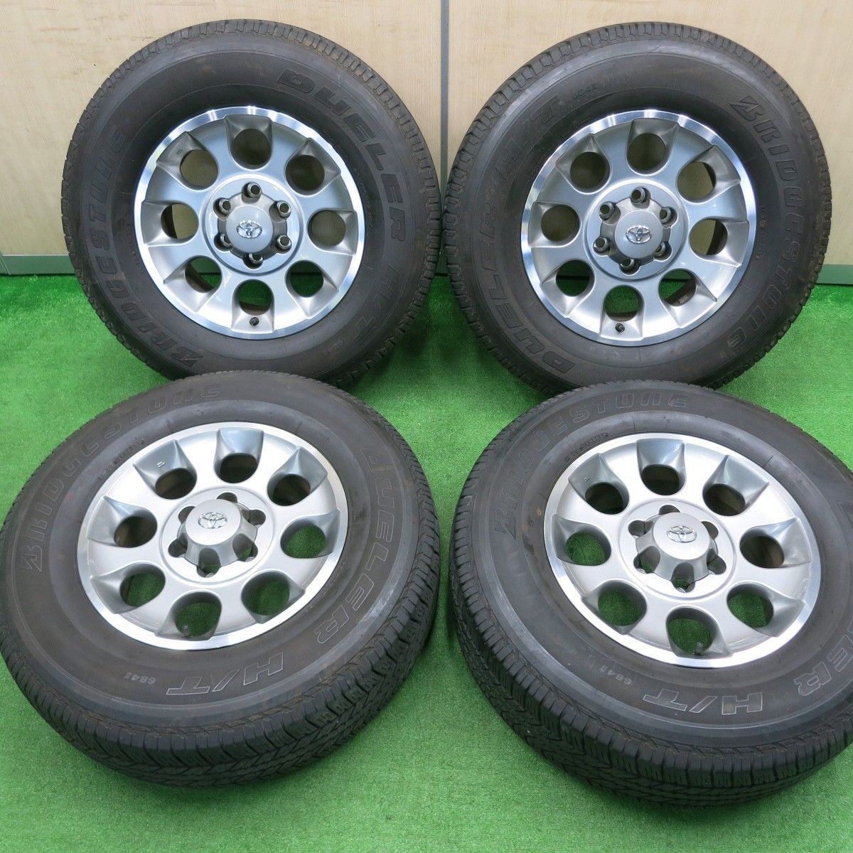 [送料無料] キレイトヨタ FJクルーザー 純正 265/70R17 ブリヂストン デューラー H/T 684Ⅱ 17インチ PCD139.7/6H4101602NJノ