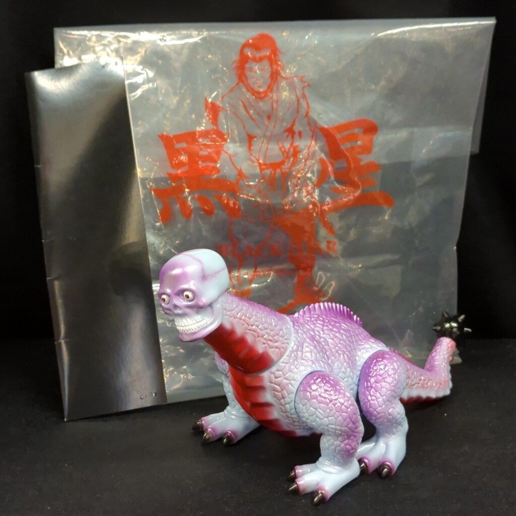 BLACKSTAR TRACTOR RYO INOUE BLACK STAR 青 BLACKSTAR/TRACTOR RYO INOUE BLACK STAR 水色成型 - メルカリ