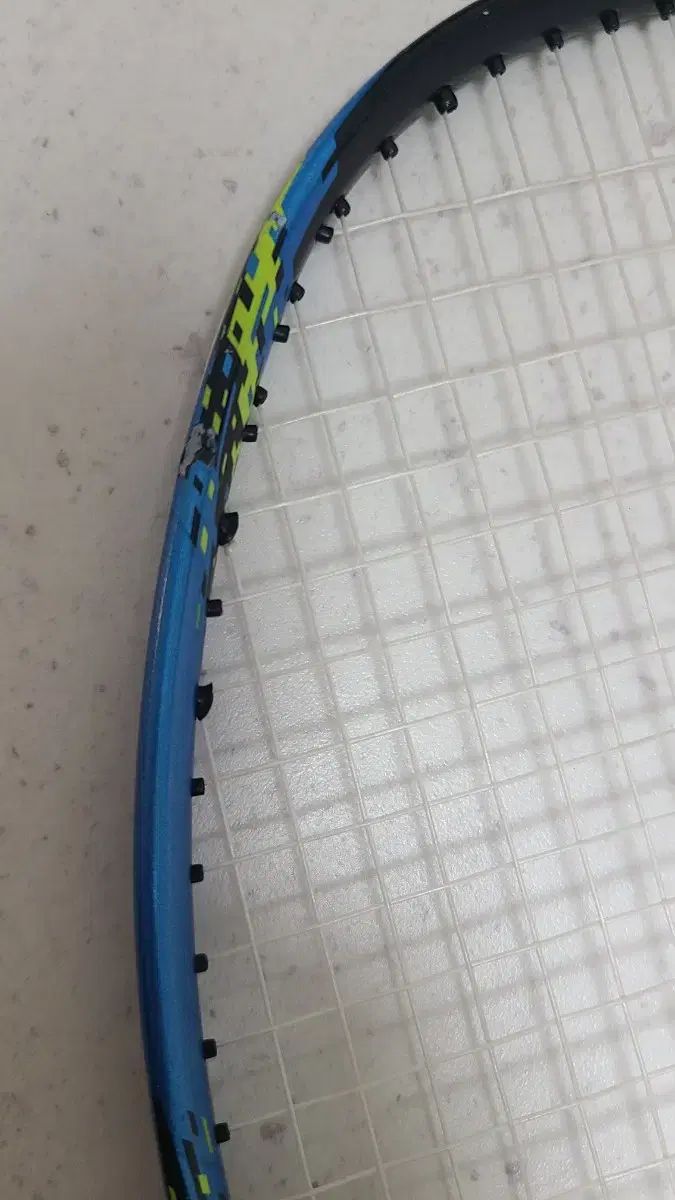 700 バドミントンラケット