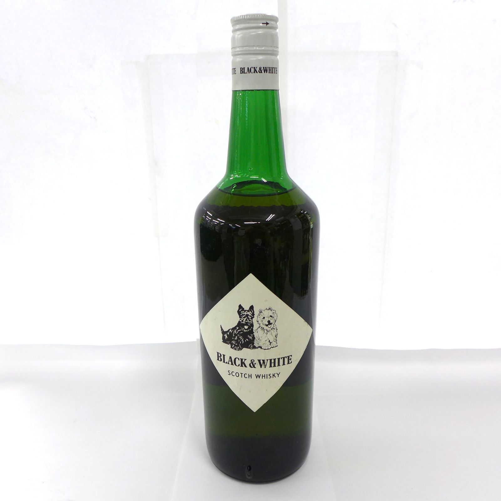 未開栓 Black＆White ブラック＆ホワイト スコッチ ウイスキー 750ml
