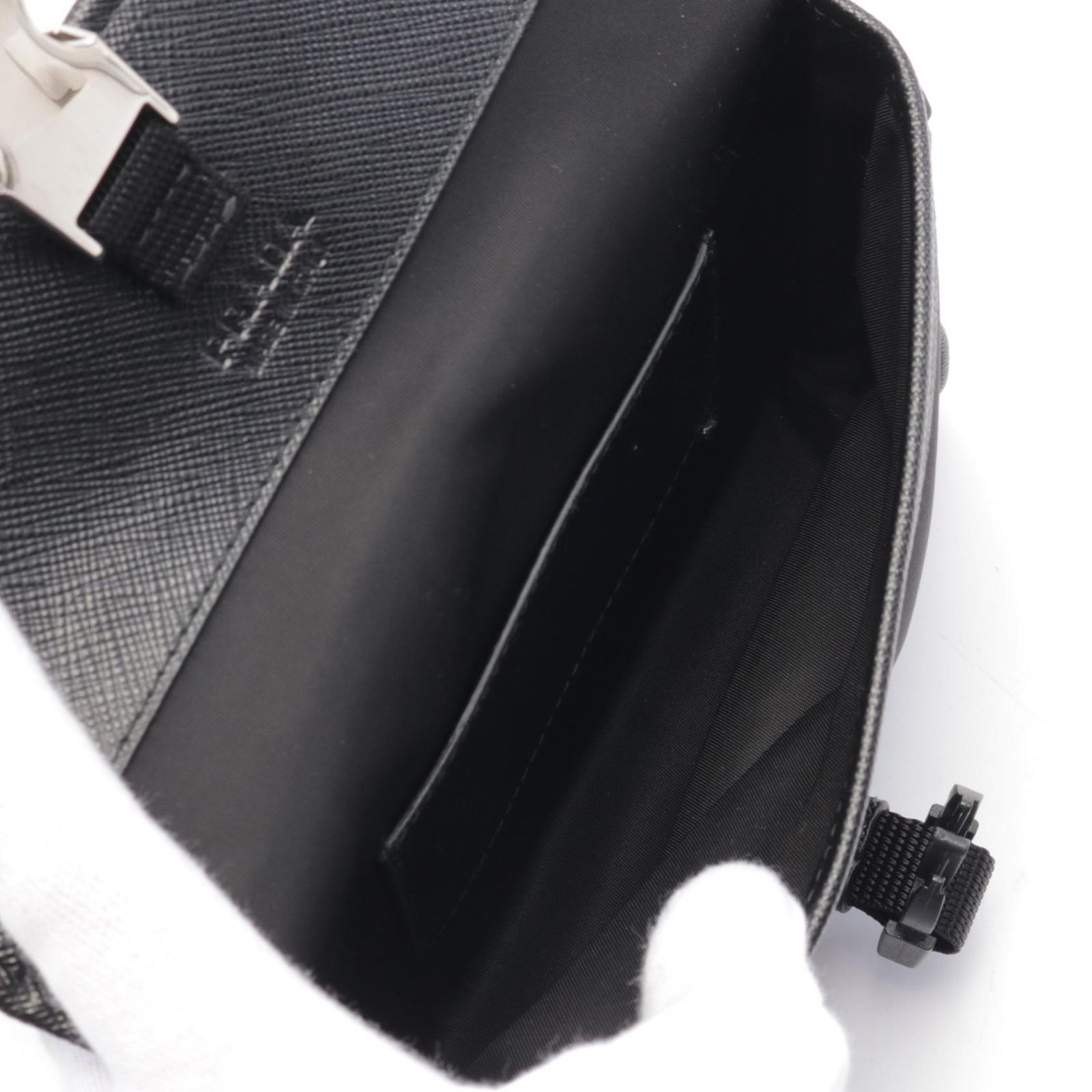 プラダ PRADA ショルダーバッグ RE NYLON TESSUTO+SAFFIANO 2ZH108 ブラック ナイロン サフィアーノレザー  ポシェット メンズ Used A - メルカリ
