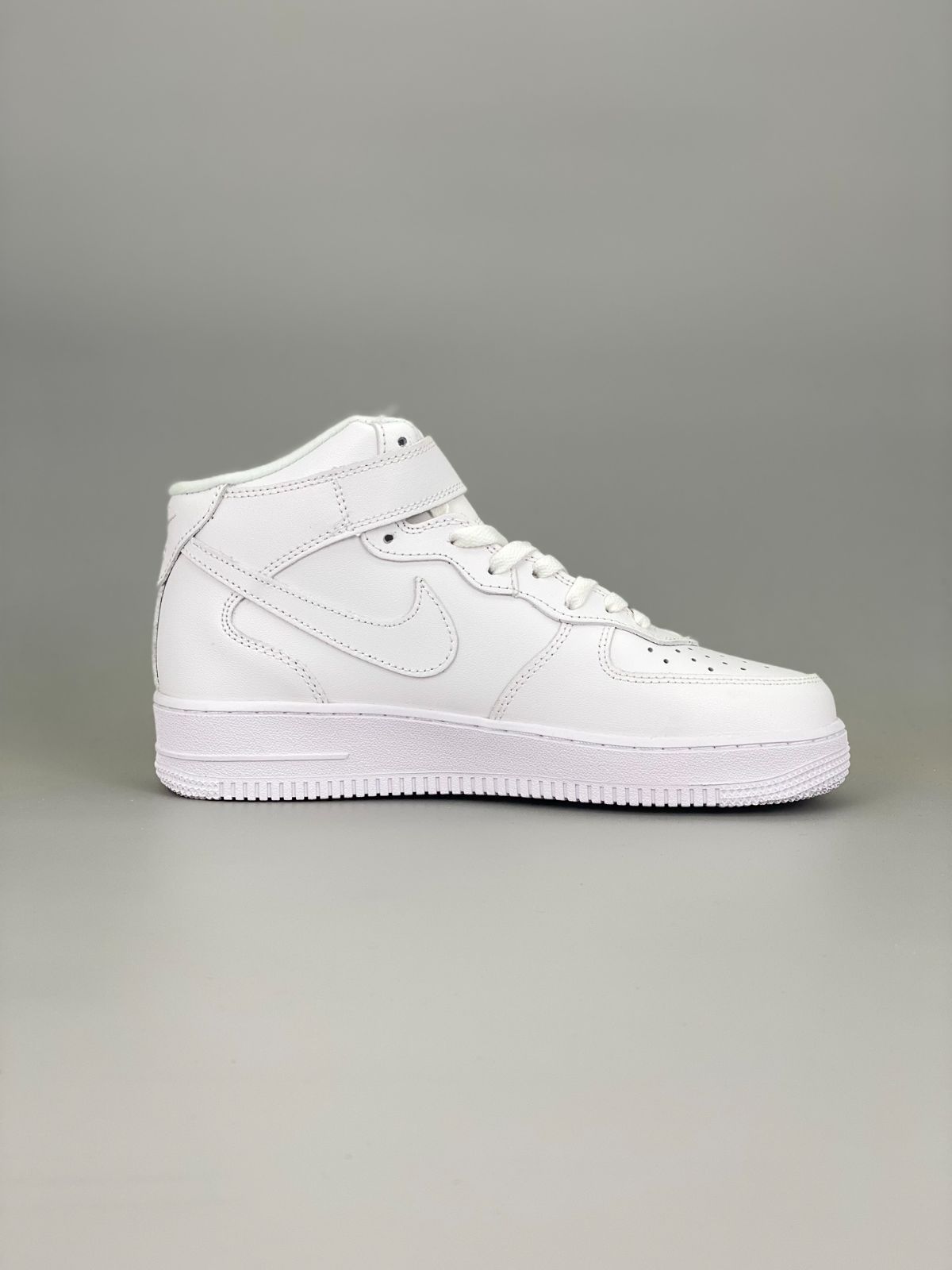 NIKE keynuts フィギュア　メディコムトイ　ホワイト NIKE - NIKE×メディコム 非売品フィギュア KEYNUTSの通販 by