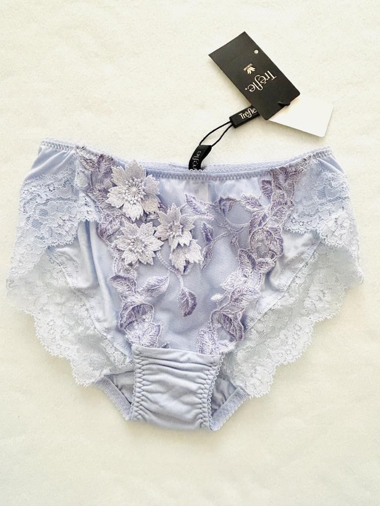 ⭐️❤️希少‼️ワコールTrefle トレフル81G♡桜♡ブラF75&