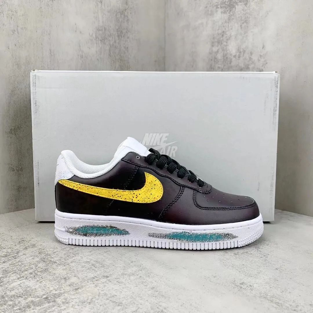 ナイキNike Air Force 1 Lowスニーカー