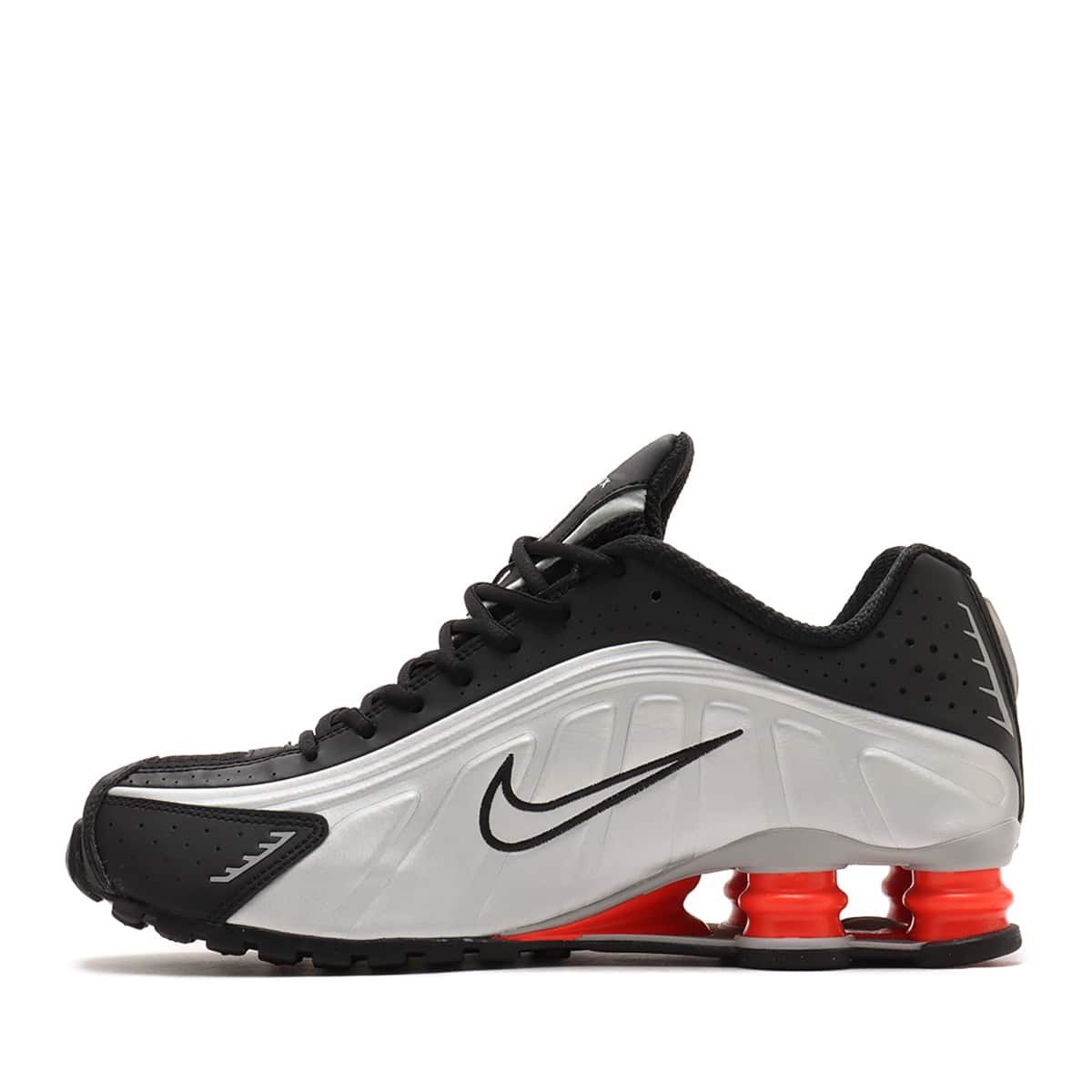 NIKE★ナイキシャブスR4 シルバー /ブラック/ピカンテレッド NIKE SHOX R4 BLACK/METALLIC SILVER-TEAM RED（ナイキ