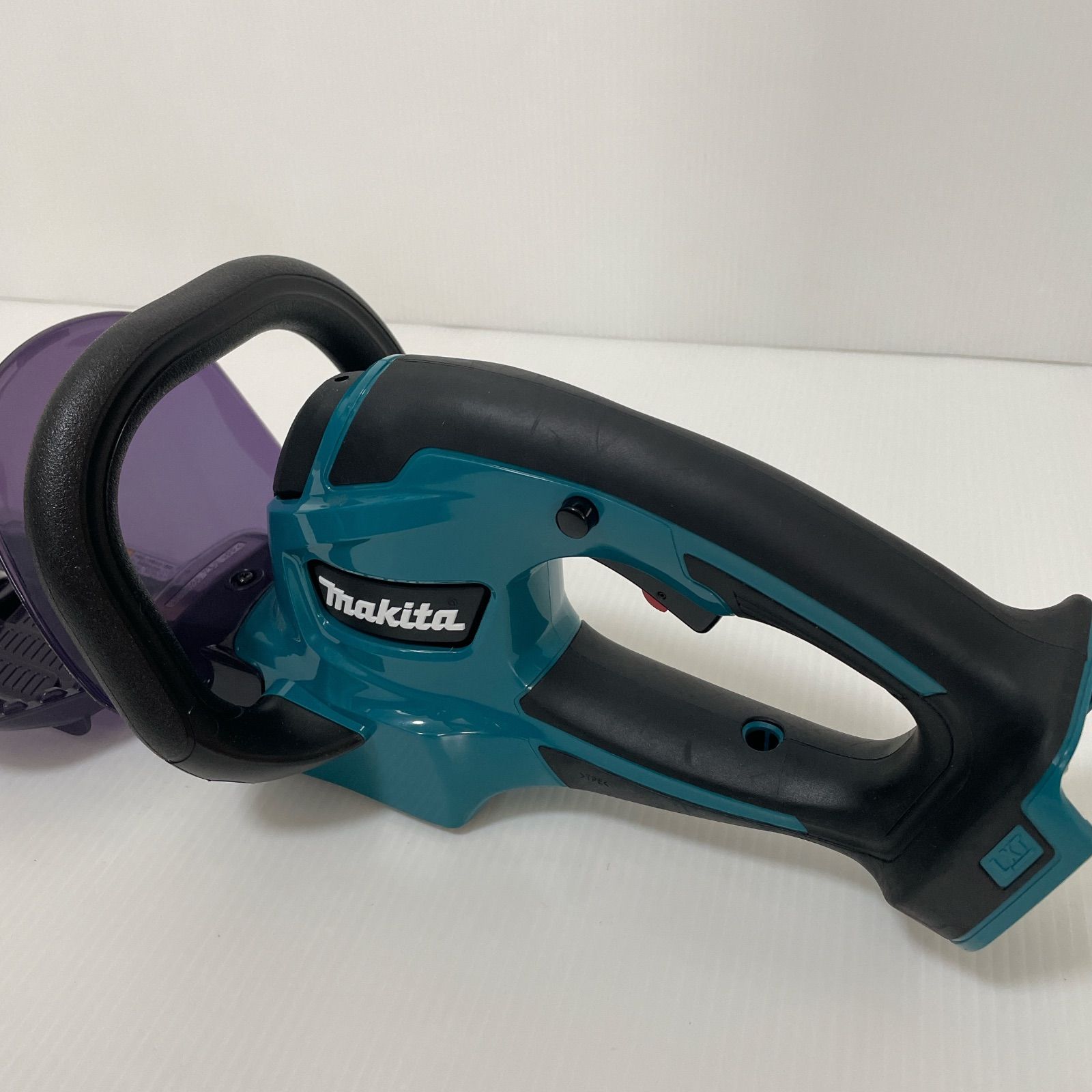 未使用 マキタ Makita 400ミリ充電式生垣バリカン 18V3Ah バッテリ・充電器付 MUH407DSF 青 - メルカリ