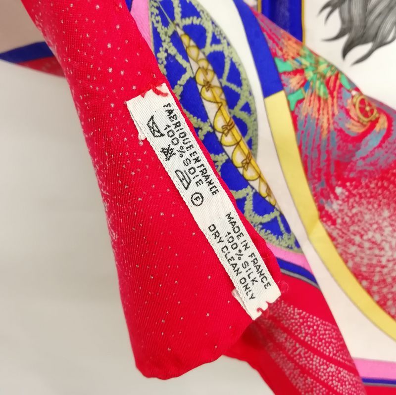 エルメス HERMES カレ90 FEUX D'ARTIFICE 技巧の火 シルク スカーフ