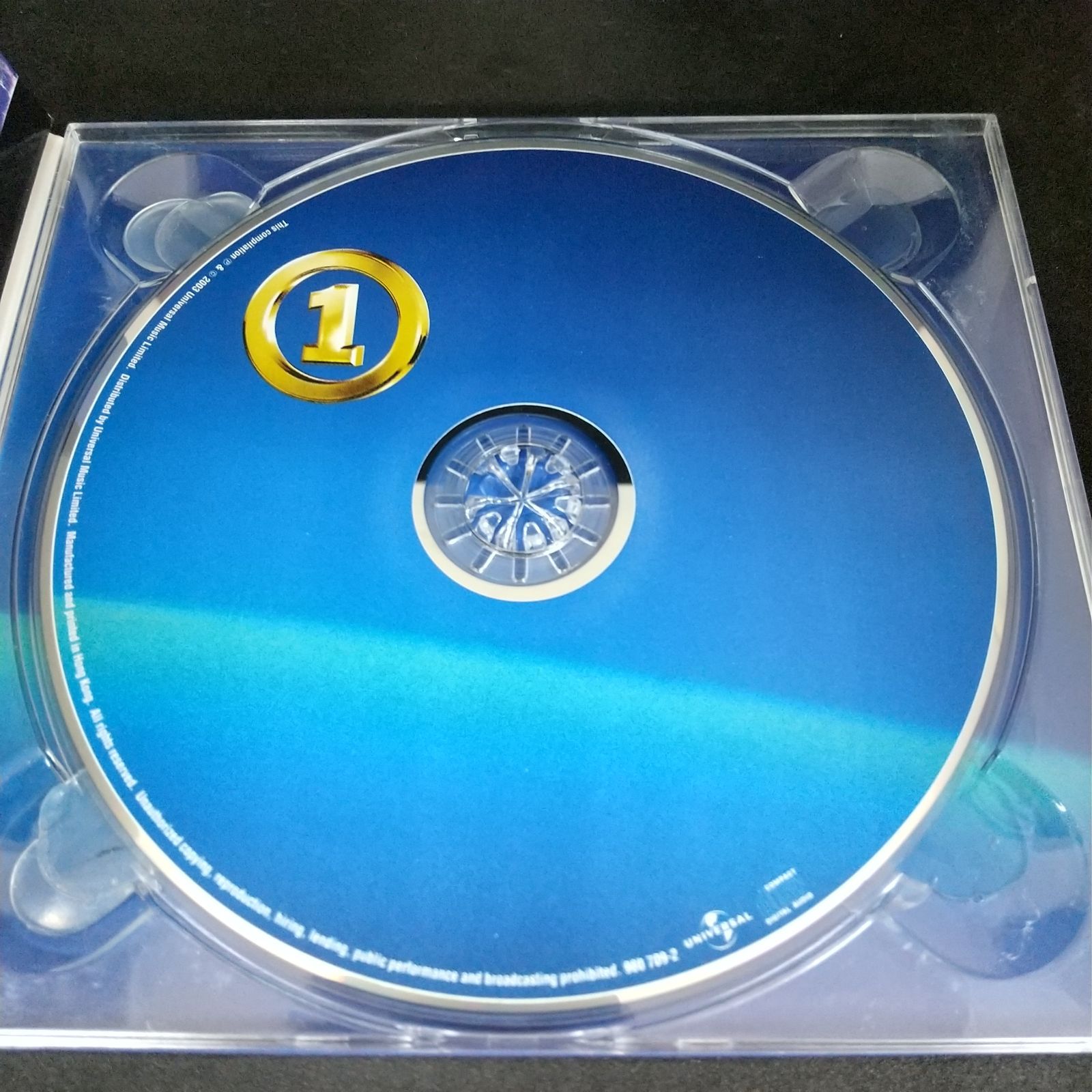 35-00181 ① 19 of Today's Hottest Artists on 1 Album