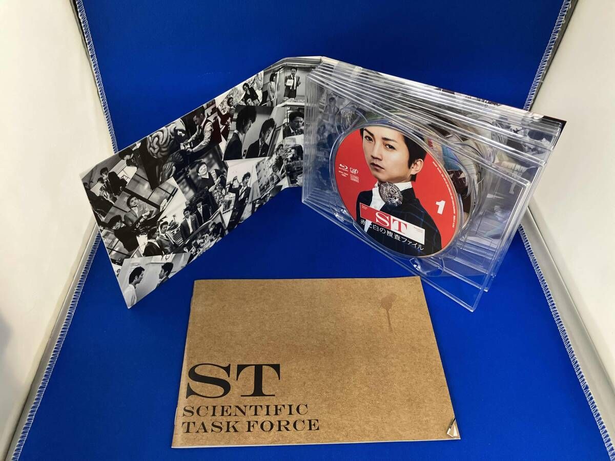 ST 赤と白の捜査ファイル Blu-ray BOX〈6枚組〉 ST 赤と