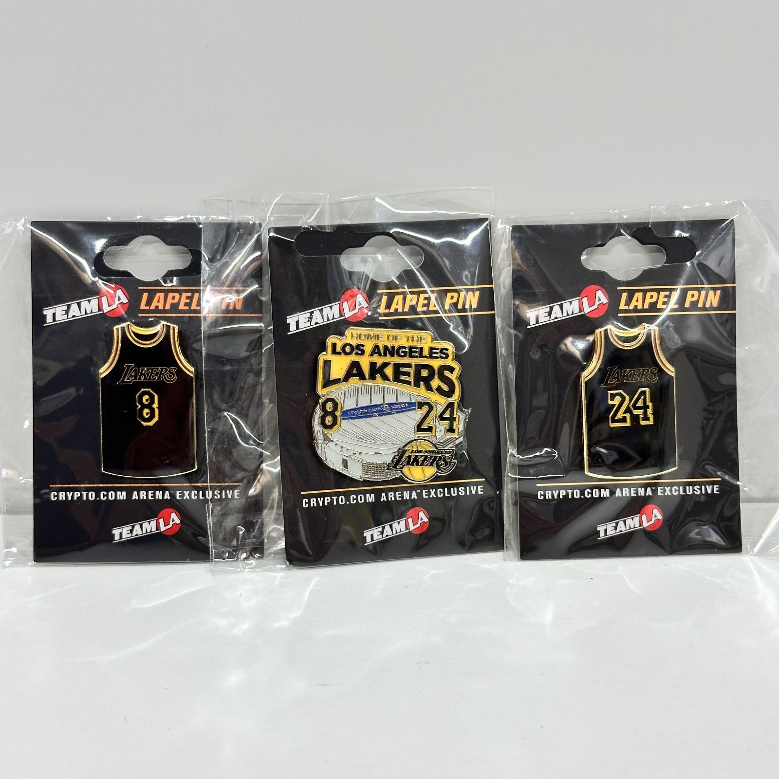 コービー ブライアント ピンズ3点セット 永久欠番 背番号8＆24 黒ユニフォーム ロサンゼルス レイカーズ × クリプトドットコムアリーナ モデル LosAngels Lakers Kobe Bryant