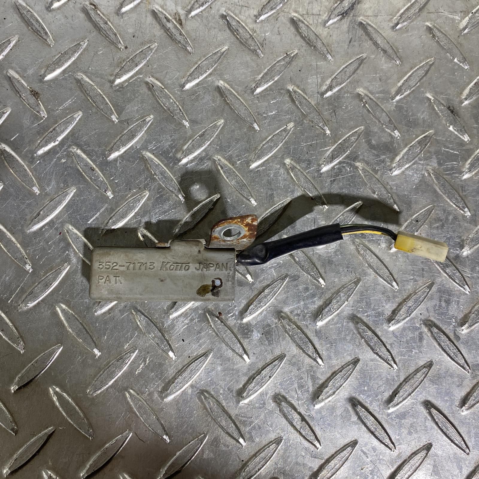 専用】です パンダ ラパン DBA-HE33S フロントバンパーASSY ZVP 71713