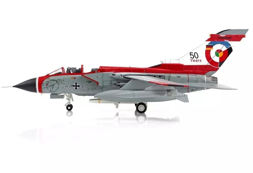 PGM 1/64 アヴェンタドール LP700-4 モンスターエナジー LBWK 1/64