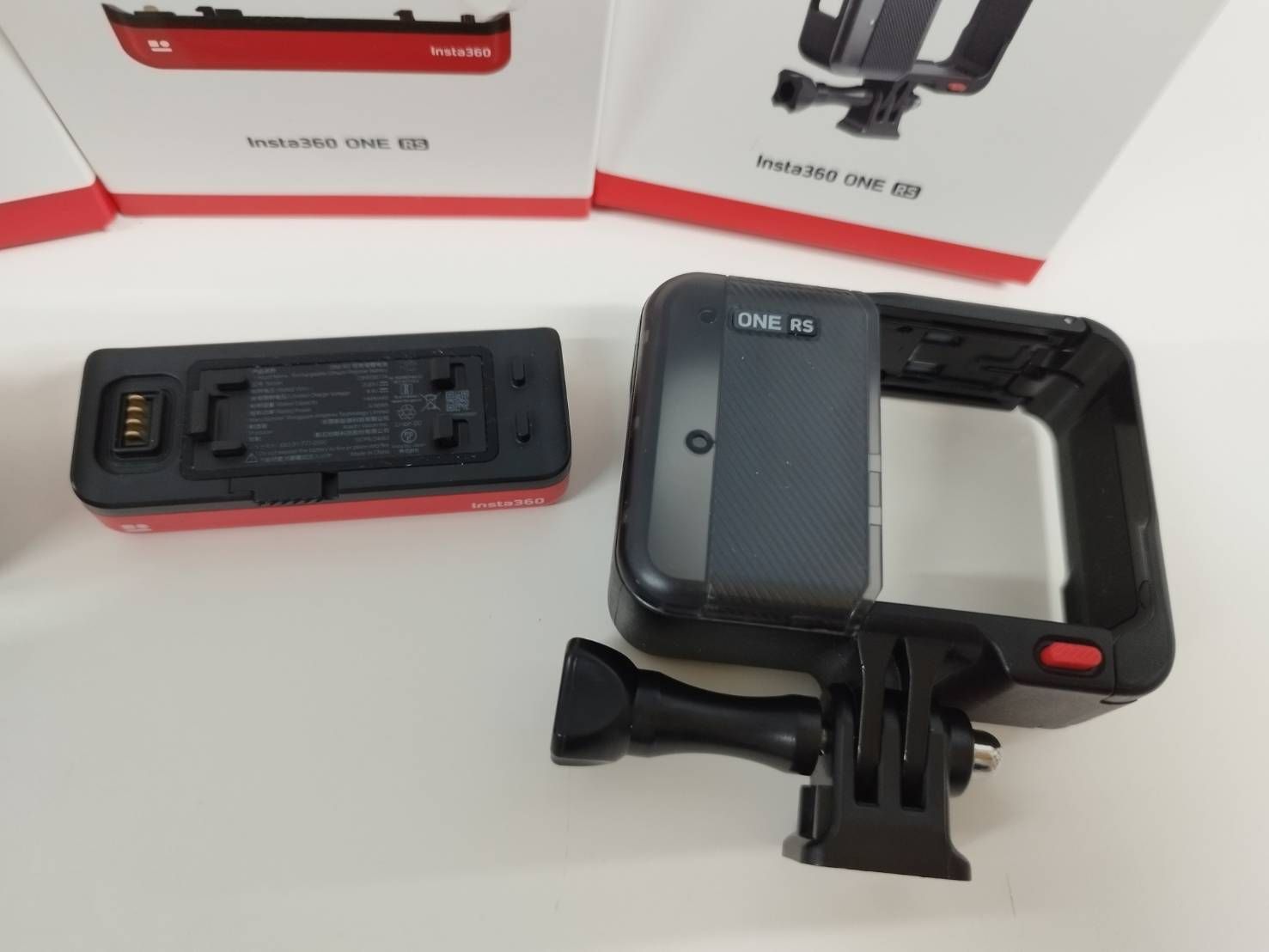 Insta360 ONE RS レンズ バッテリーベース マウントブラケット