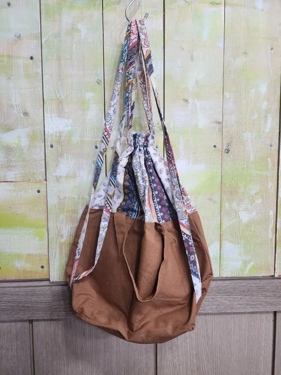 林檎の赤 一つ紋付き羽織 二尺袖袴：モダンアンテナG904 クリーム りんご [ジョーカーセレクト] ハンパ袖 切替Tシャツ ゆったり 【オーバーサイズシルエット】メンズ 5分袖 6分袖 7分袖 半袖 ビッグシ