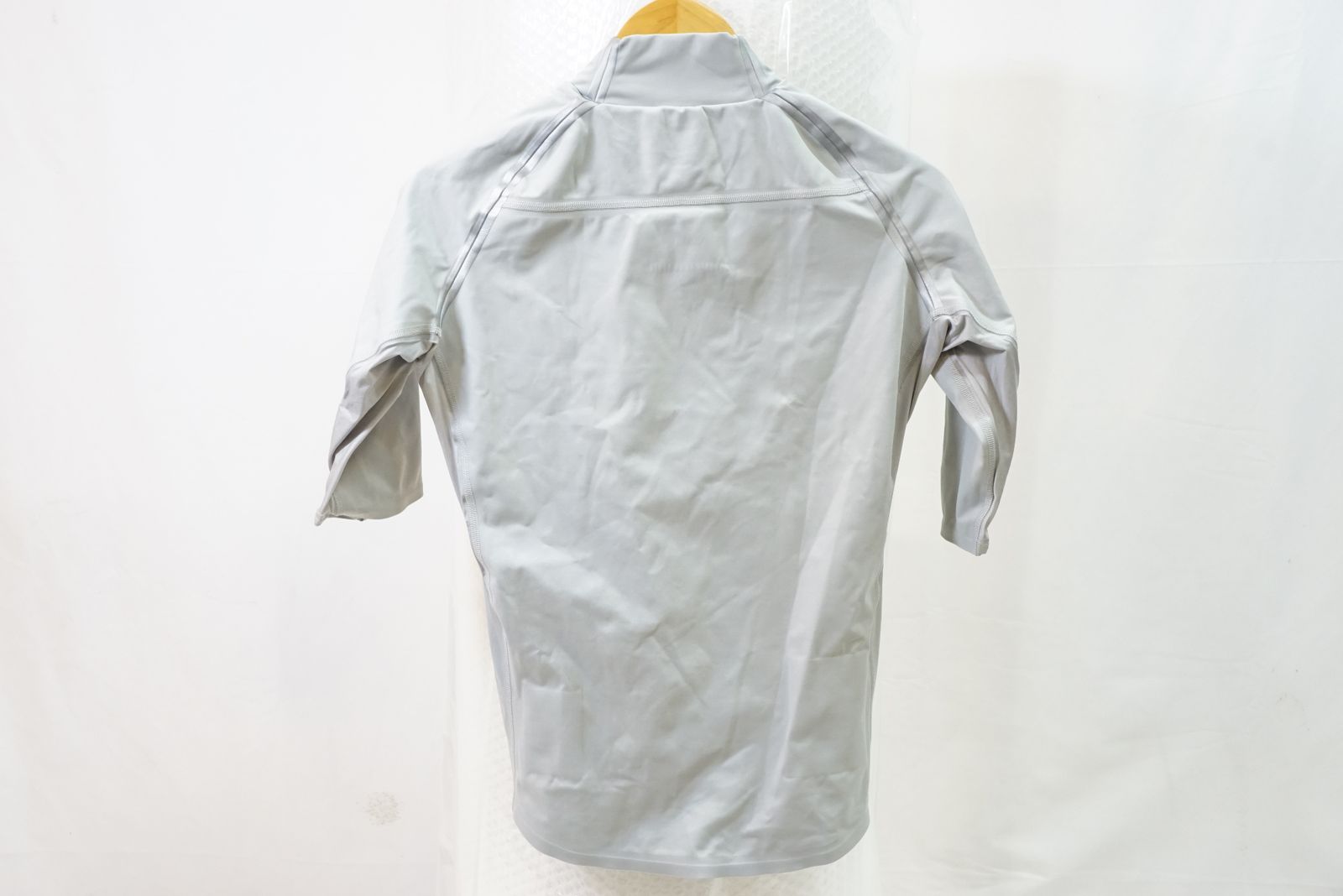 RAPHA 「ラファ」 MEDIUMサイズ サイクルジャージ / バイチャリ熊谷店