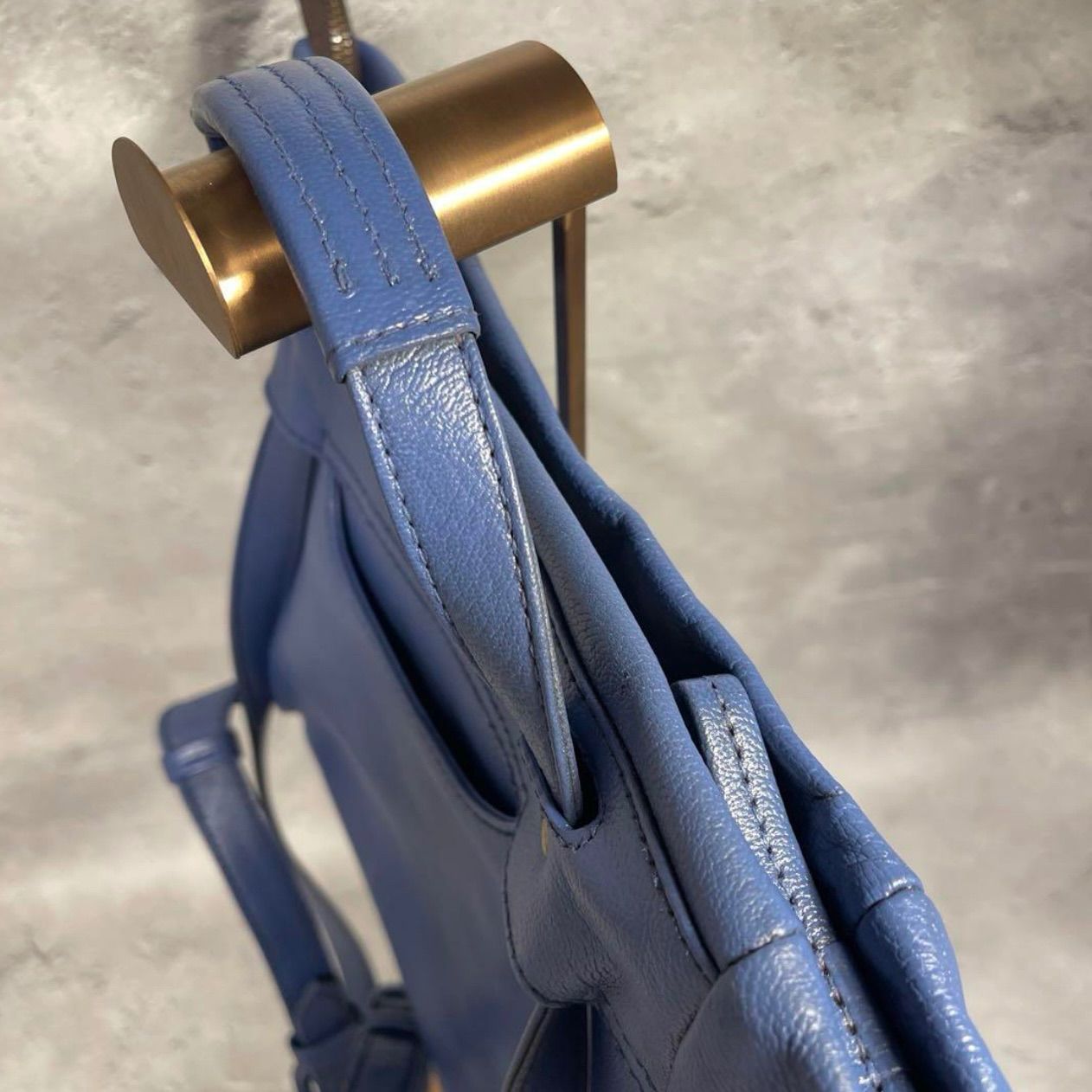 美品✨genten（ゲンテン）レザーリュック バッグ 《ブルー