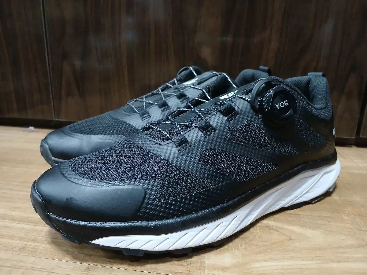 THE NORTH FACE ザノースフェイス BOA ダイアル 登山靴 トレッキングシューズ 265nm