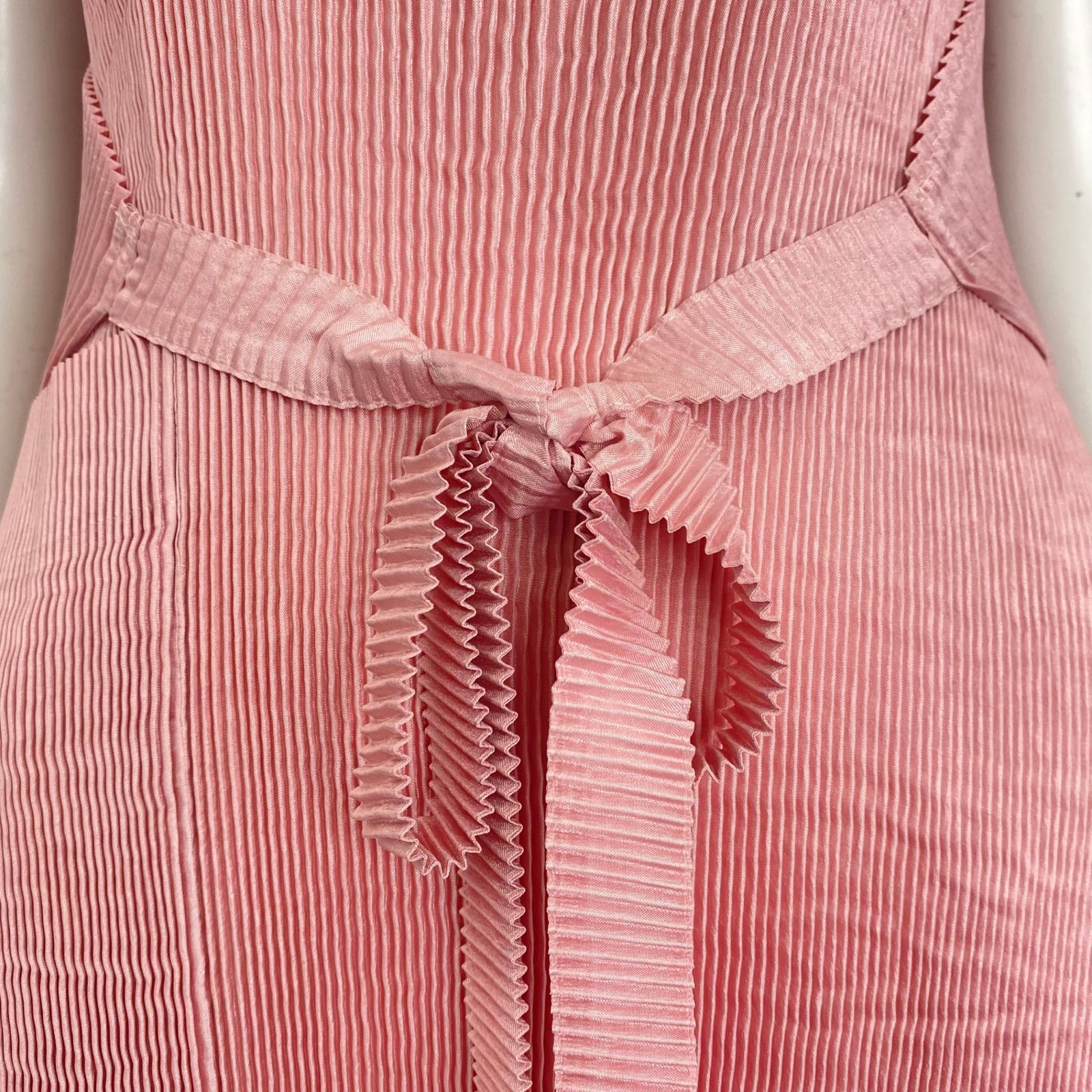 プリーツプリーズ　リボン　ワンピース　ピンク系　極美品 極美品 ISSEY MIYAKE イッセイミヤケ PLEATS PLEASE プリーツ