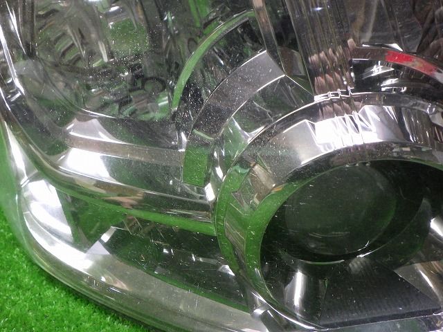 美品！三菱デリカD5 ヘッドライト左 ミツビシ CV5W CV デリカD5 前期 ヘッドライト 左右 HID 100-87918