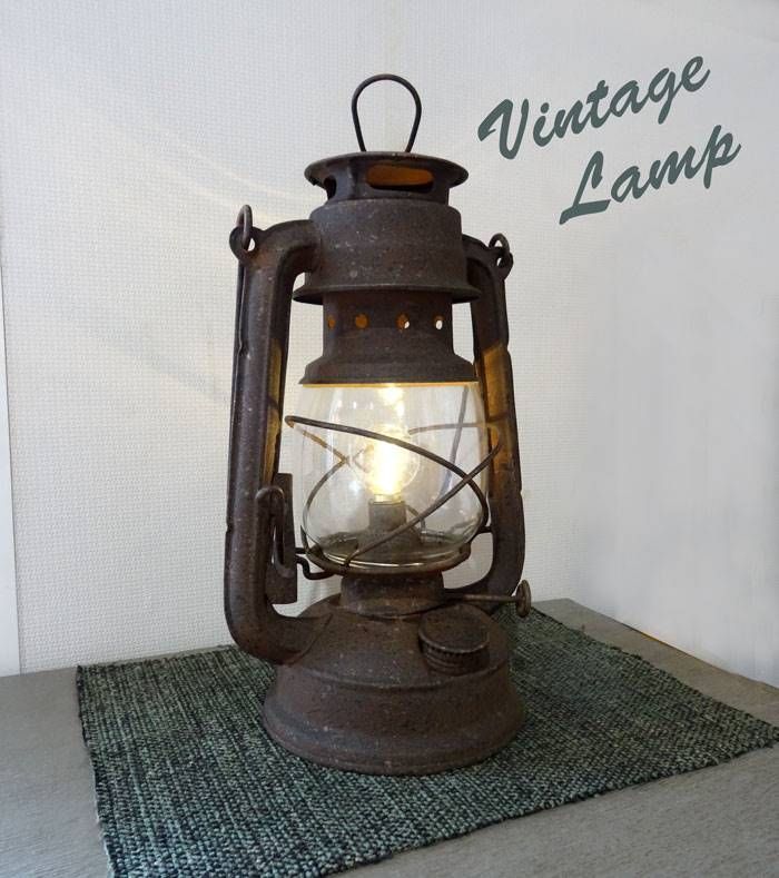 ランタン 灯り 電池式 アンティーク風 ヴィンテージ風 インテリア雑貨 持ち手付き 掛けられる おしゃれ 個性的 防災 停電 災害グッズ アウトドア キャンプ