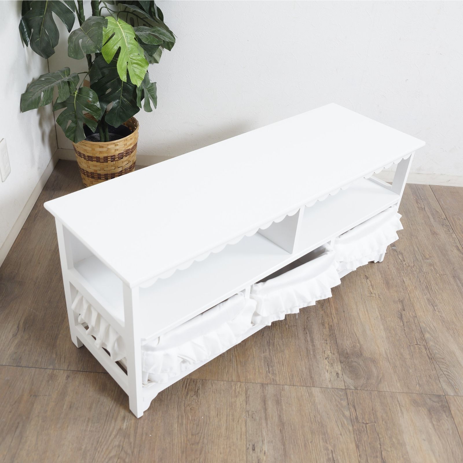 リビングボード