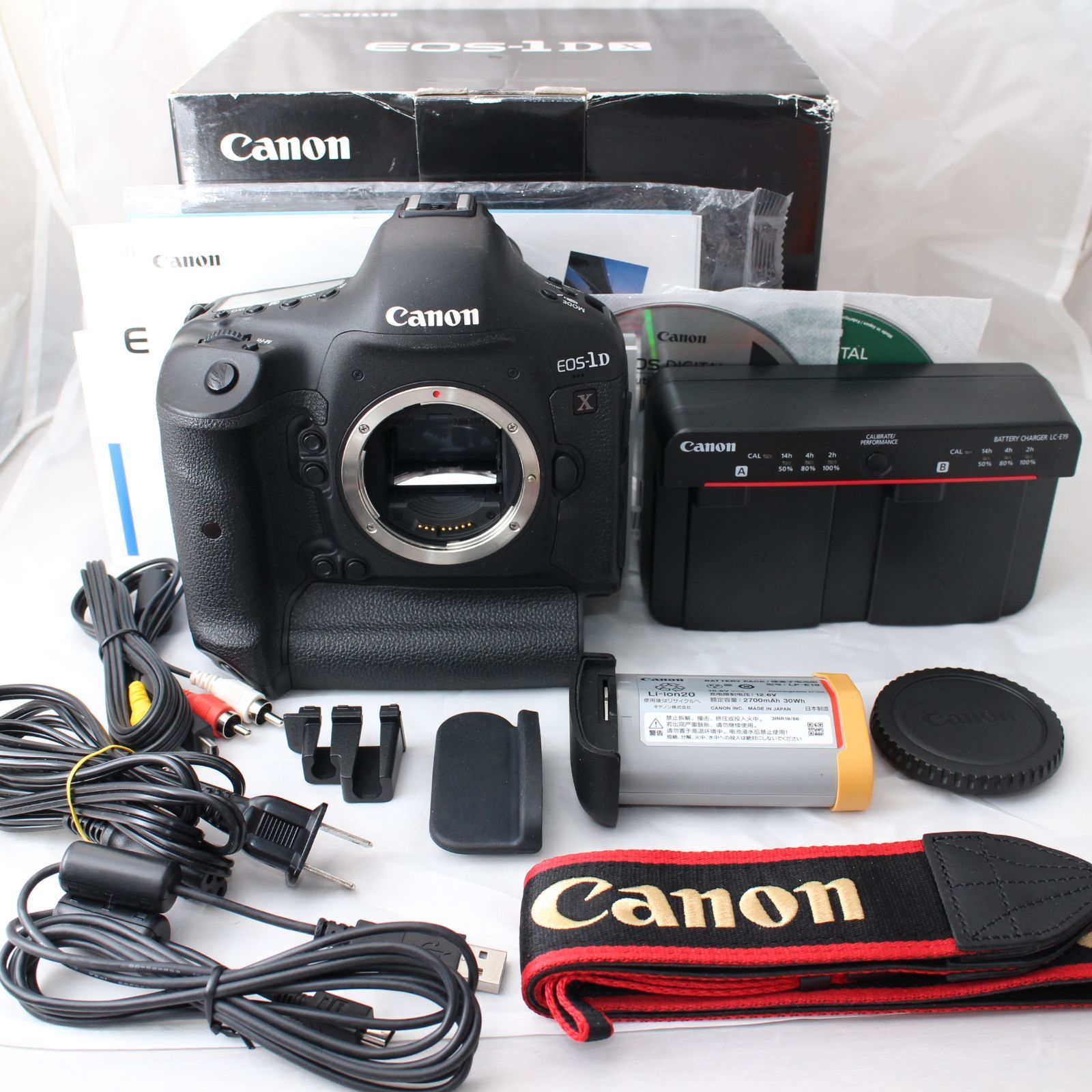 ショット数59000 Canon デジタル一眼レフカメラ EOS-1D X ボディ EOS1DX R260