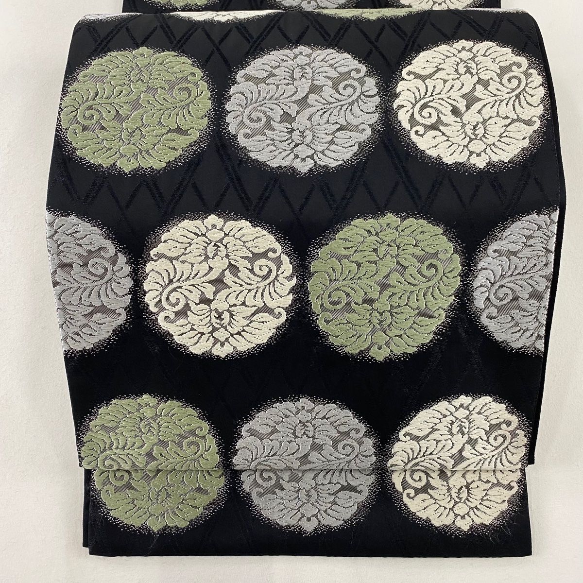 袋帯 秀品 加納幸 落款 草花 刺繍 黒 六通 正絹