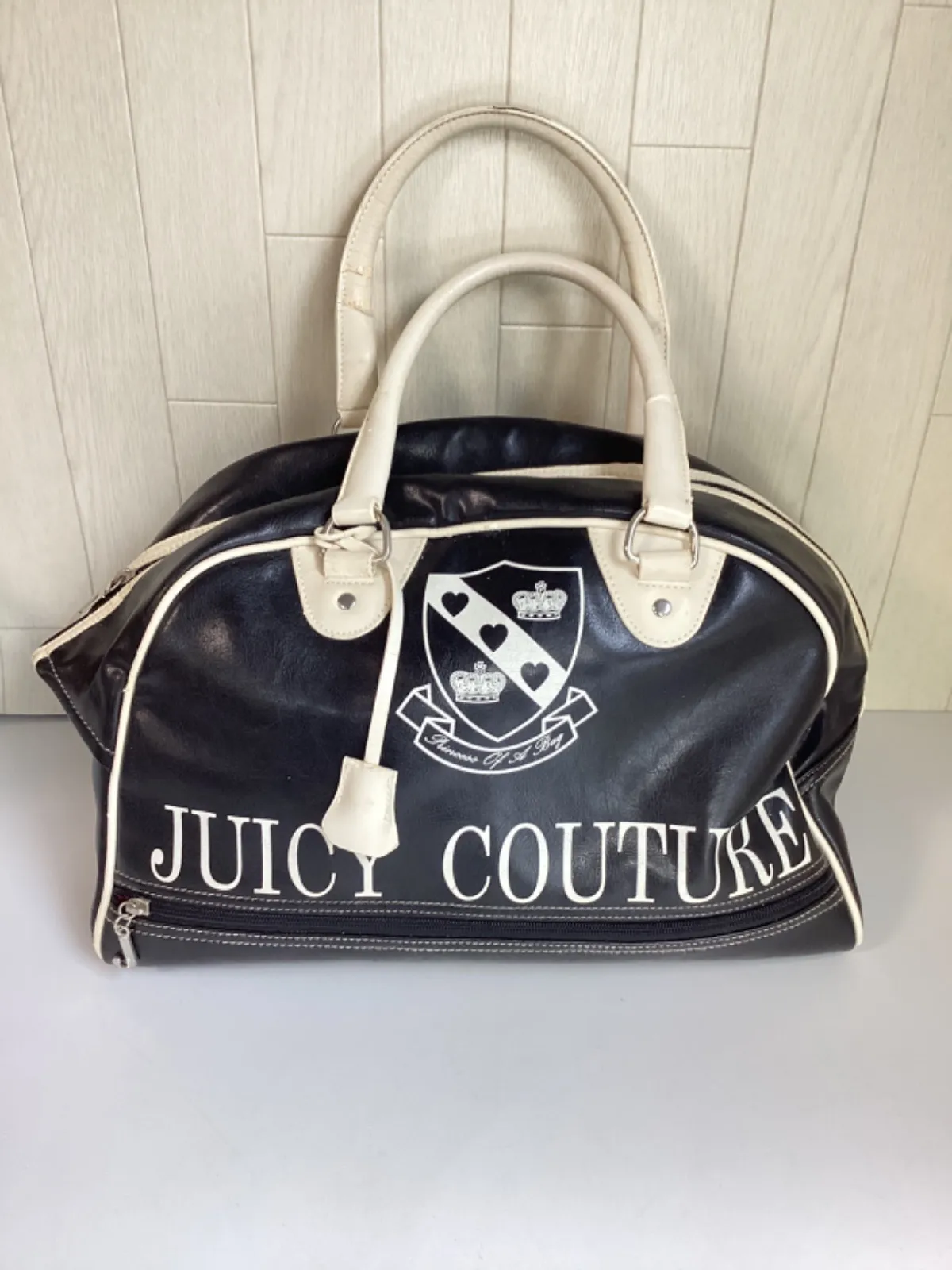 【新品未使用】大容量♡ジューシークチュール♡ボストンバッグ♡旅行♡Y2K 2025年最新】JUICY COUTURE ボストンバッグ・旅行用バッグの人気