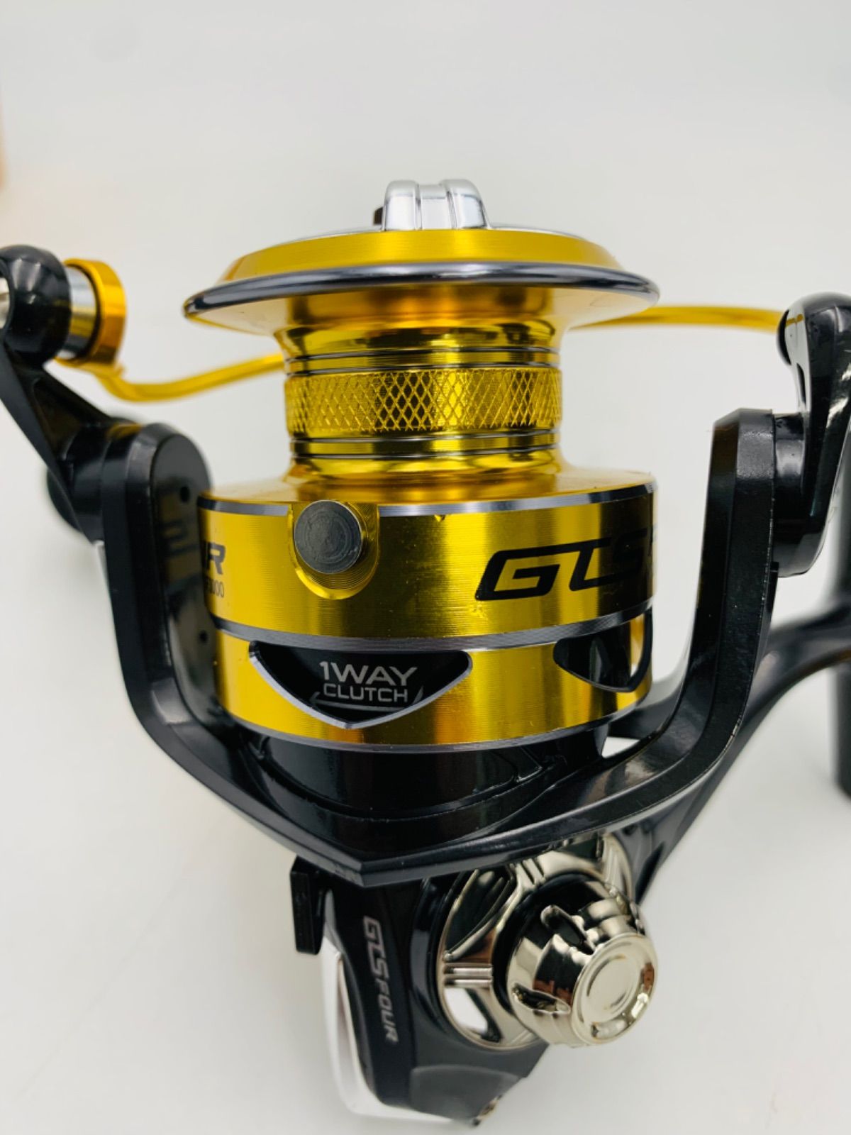 未使用 PROX リール GTS FOUR 3000 スピニングリール ゴールド
