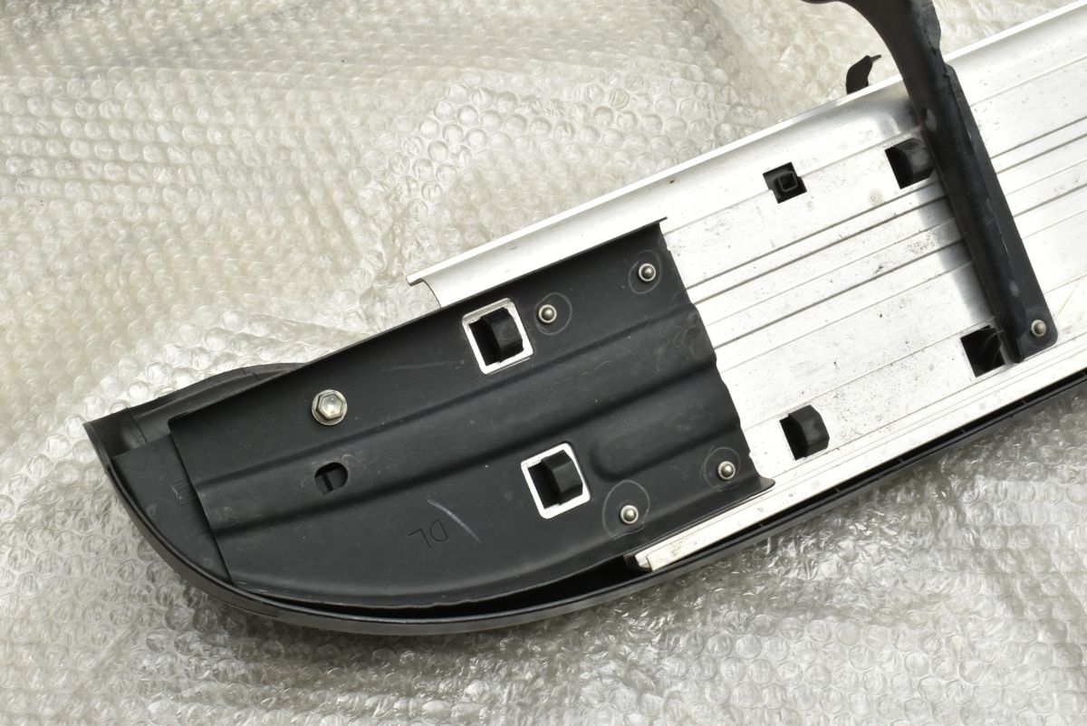新車外しハイラックス純正サイドステップ 新車外し 送料込＊即決 トヨタ ハイラックス GUN125 後期 純正