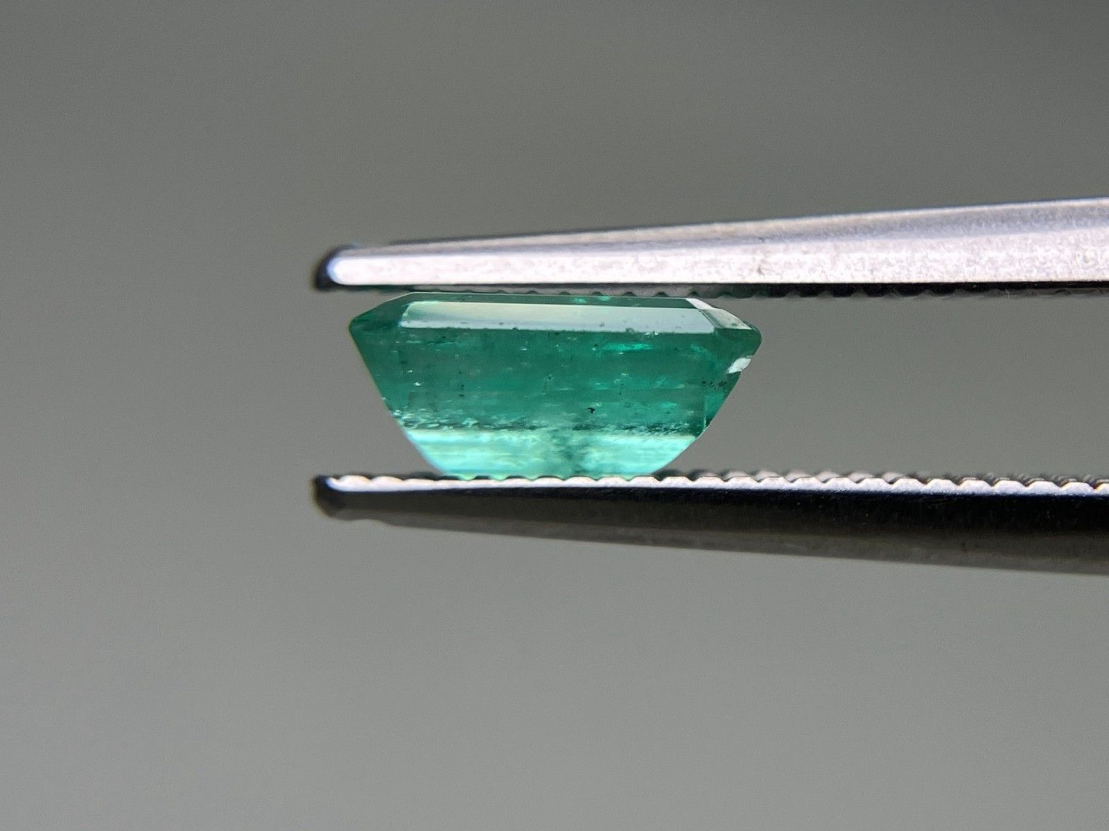 エメラルド 1.210ct