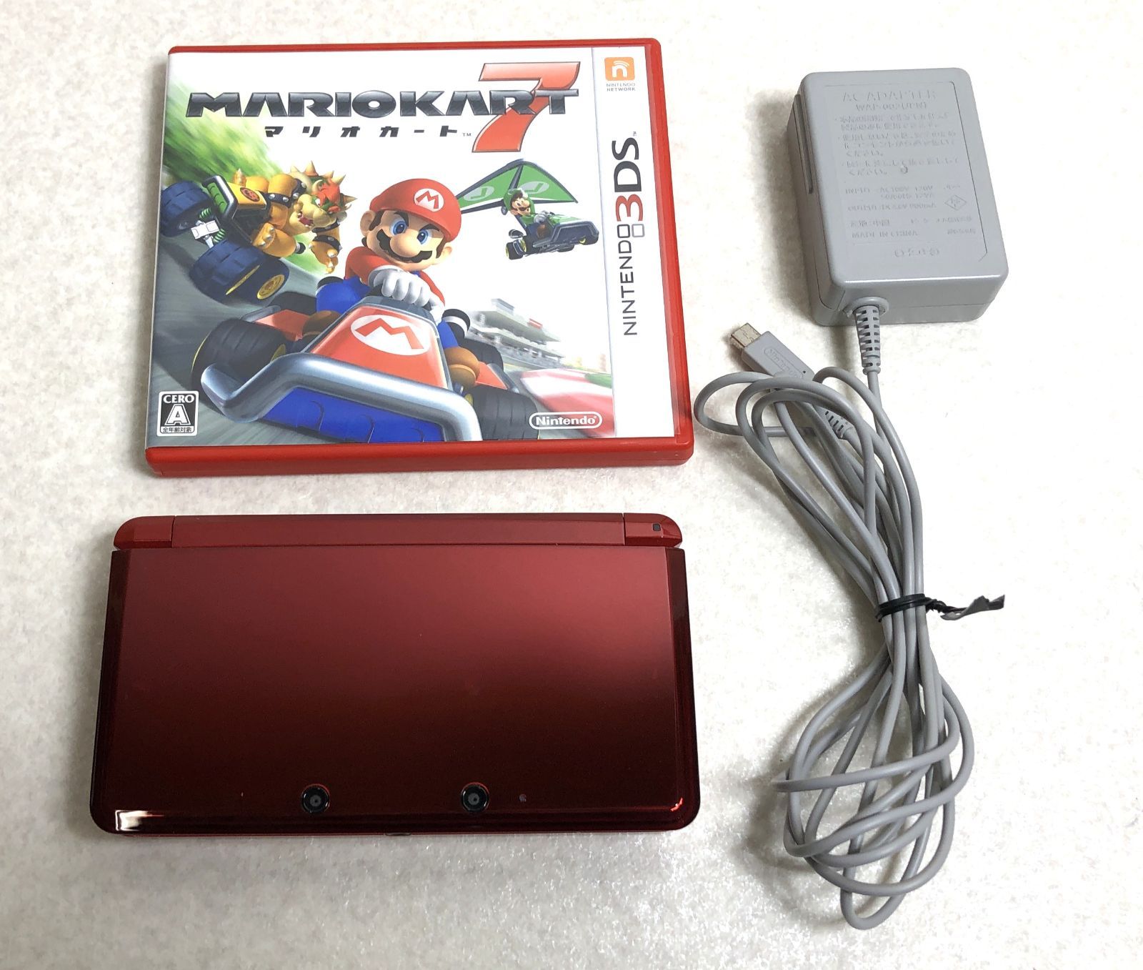 ニンテンドー3DS本体　黒　マリオカート付き 動作品 3ds本体一式 マリオカートハンドルコントローラ+マリオ