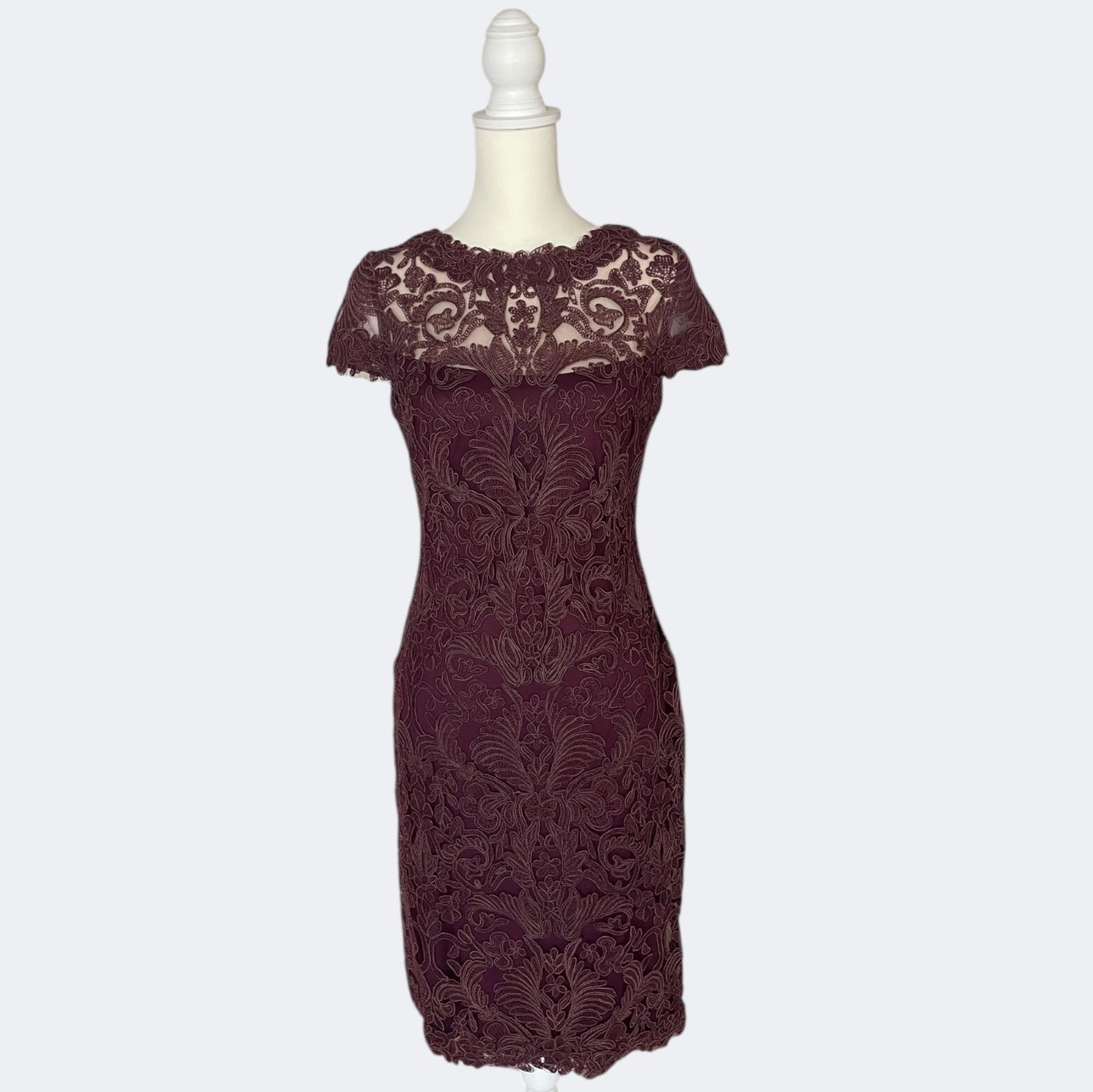 TADASHI SHOJI タダシショージ ボルドー大人パープルお花刺繍総レースワンピース サイズM-L