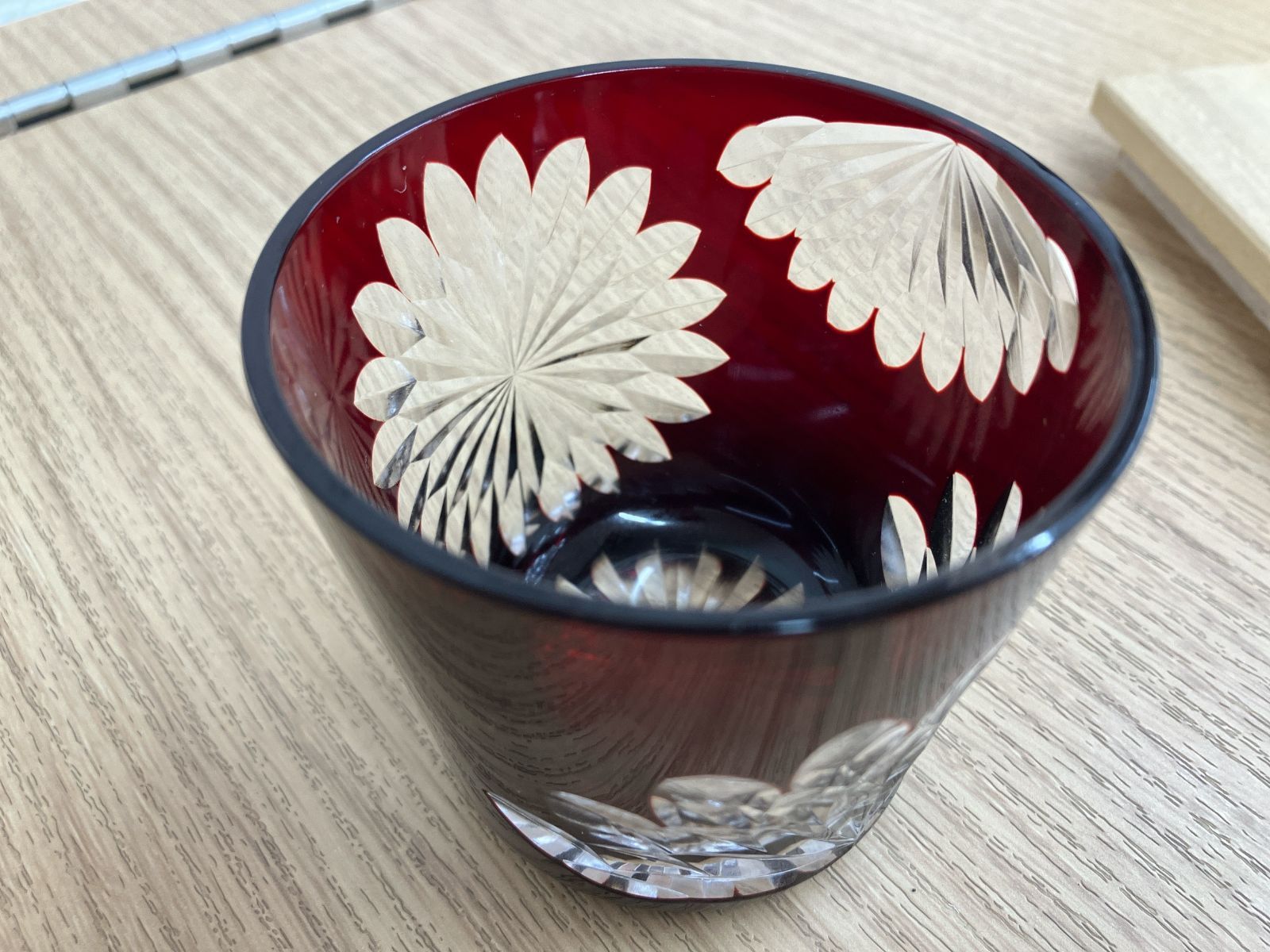 中古美品 】江戸切子 廣田硝子 蓋ちょこ 八重菊 赤 ぐい<!-利用不可 