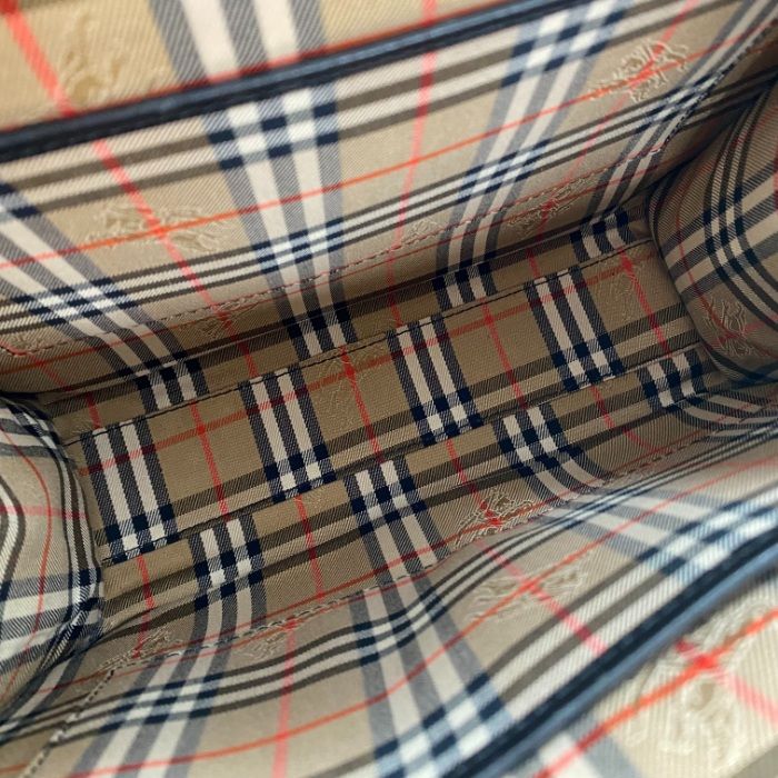 BURBERRY バーバリー ロゴ レザー ハンド バッグ eY0835A NEXPOTALLINN_EU