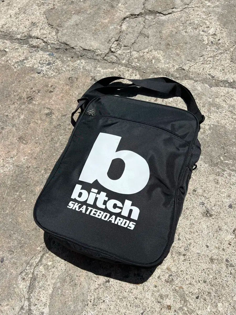 90s bitch+skateboards スケボーショルダーバック