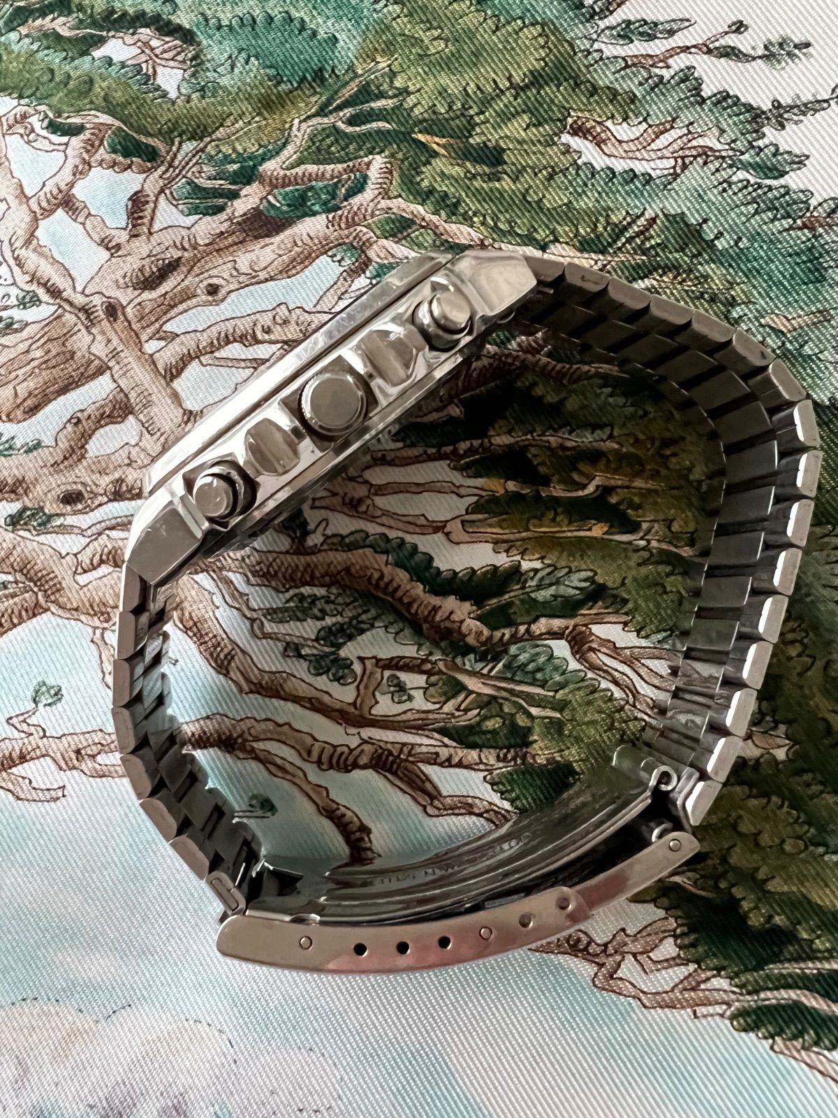 シチズン アナデジ アラームクロノグラフ ヴィンテージ時計 ライトつきます