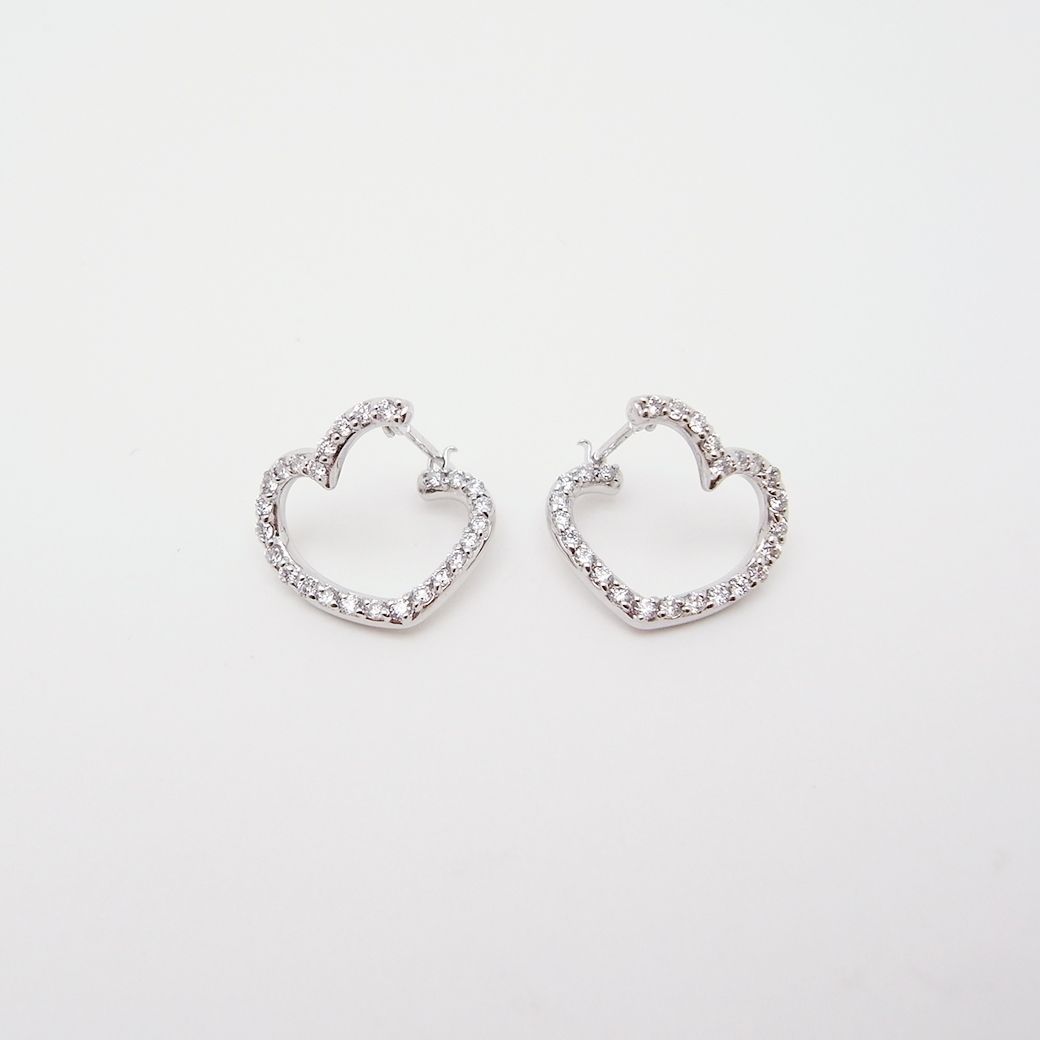 ポンテヴェキオ ハート モチーフ ダイヤモンド フープ ピアス