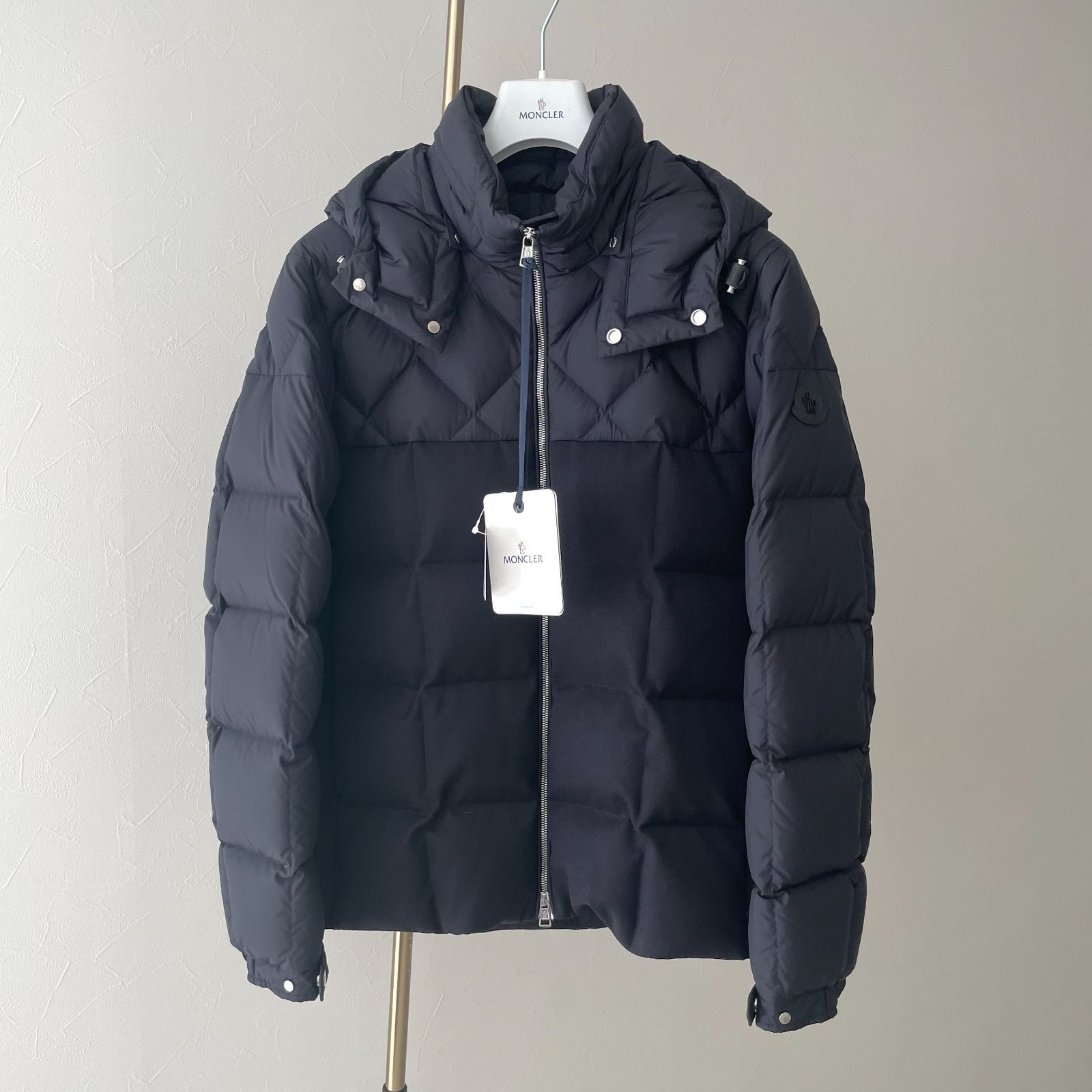 新品正規//定価39.6万】MONCLER（モンクレール）polezan giubbotto