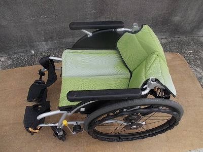 座シート焼けあり