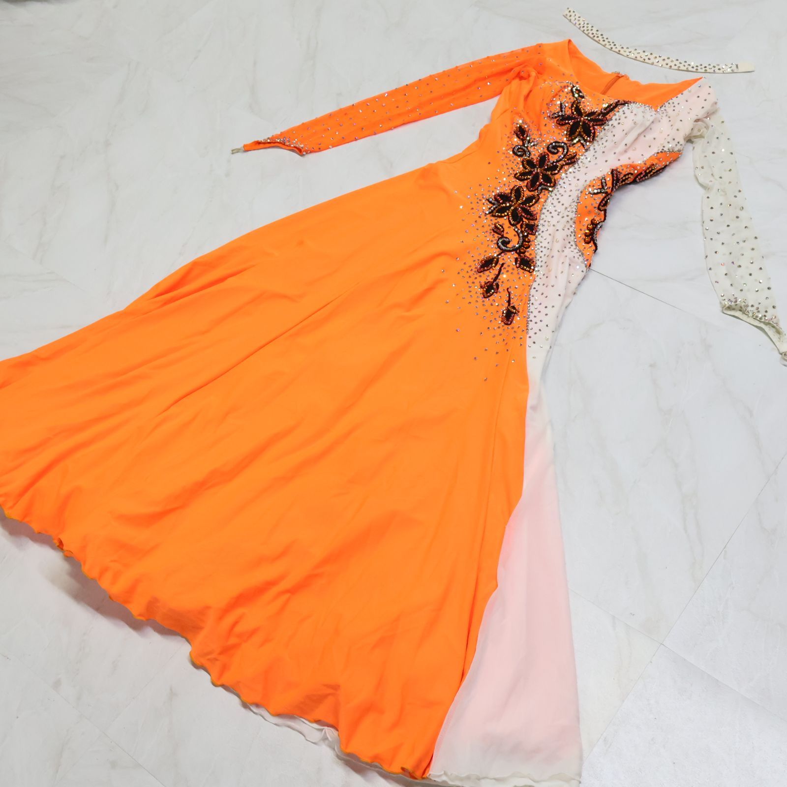 社交ダンス衣装】オレンジ ワンピース ドレス ホワイト 蛍光 白 黒