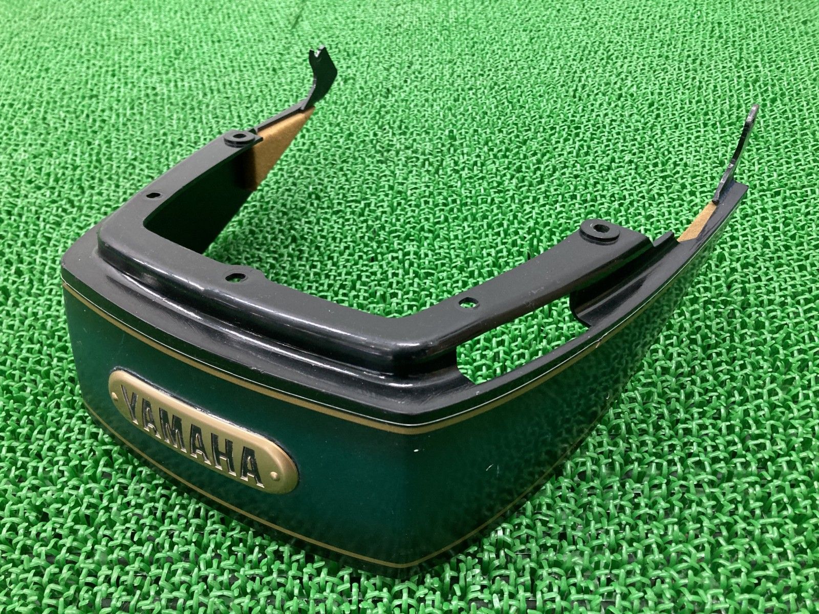 汎用ビキニカウル Φ180 赤/白 黒ライン 中古 CB750 CB400SF cb400sfで