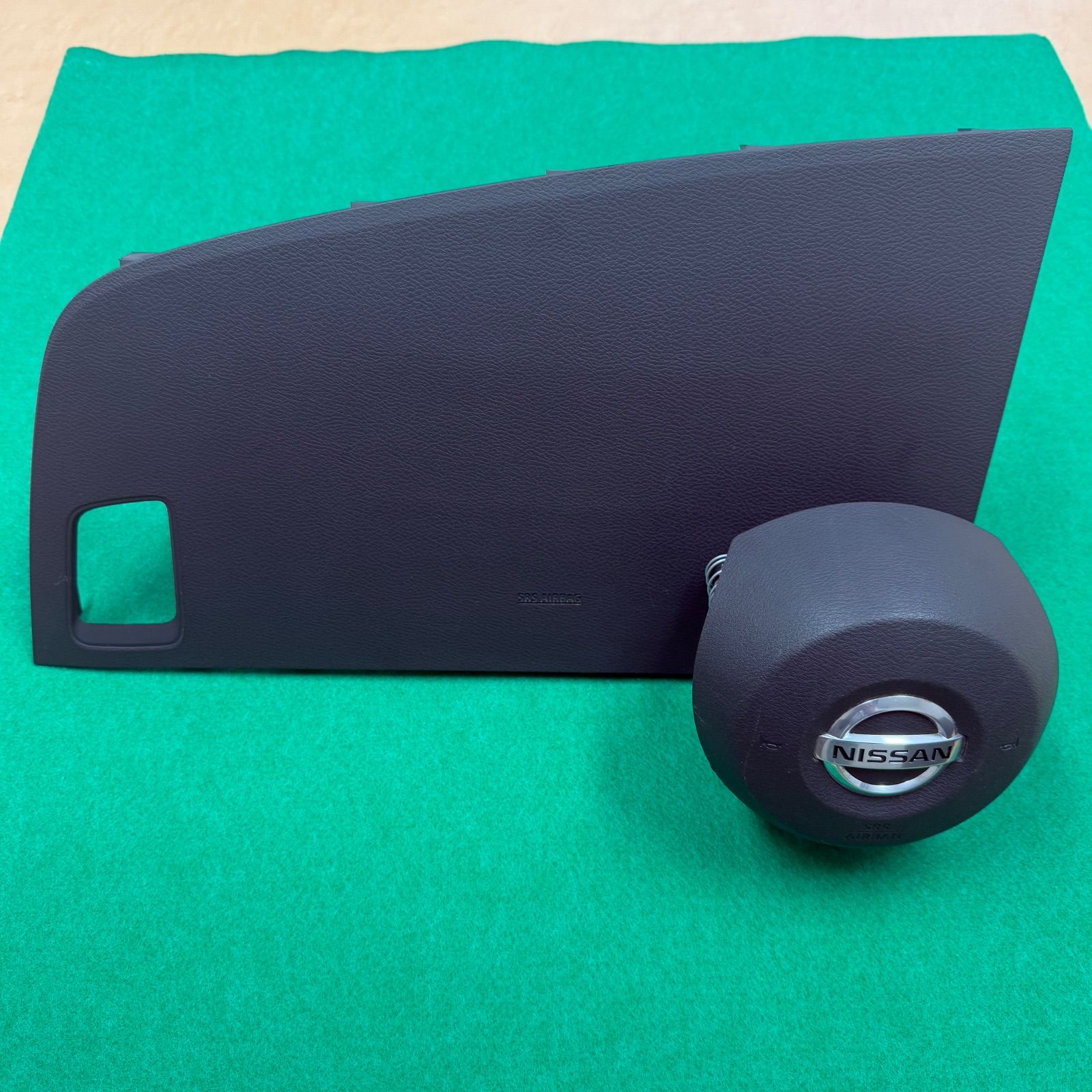 HE33s ラパン　エアバックカバー パット　運転席　助手席