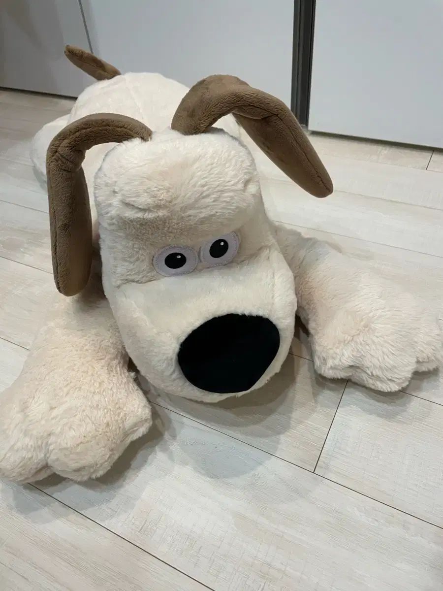 新品 グルミット 大型 ボディピロー クッション 70cm