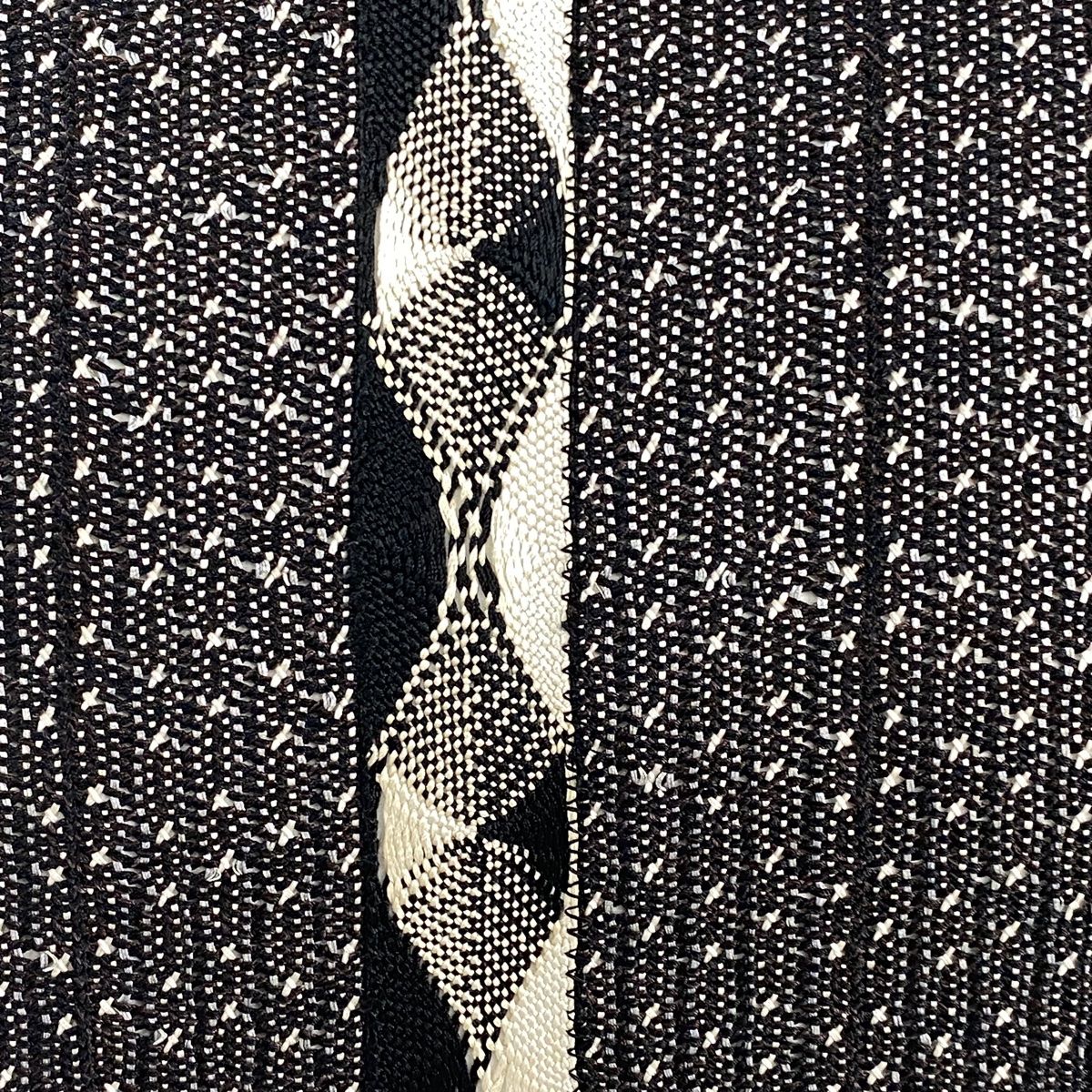 袋帯 幾何学模様 銀糸 黒 全通 正絹