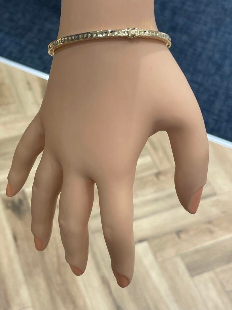 【新品】UNOAERRE（ウノアエレ）K18バングル　30348 新品】UNOAERRE（ウノアエレ）K18バングル 30348 送料無料】 UNOAERRE